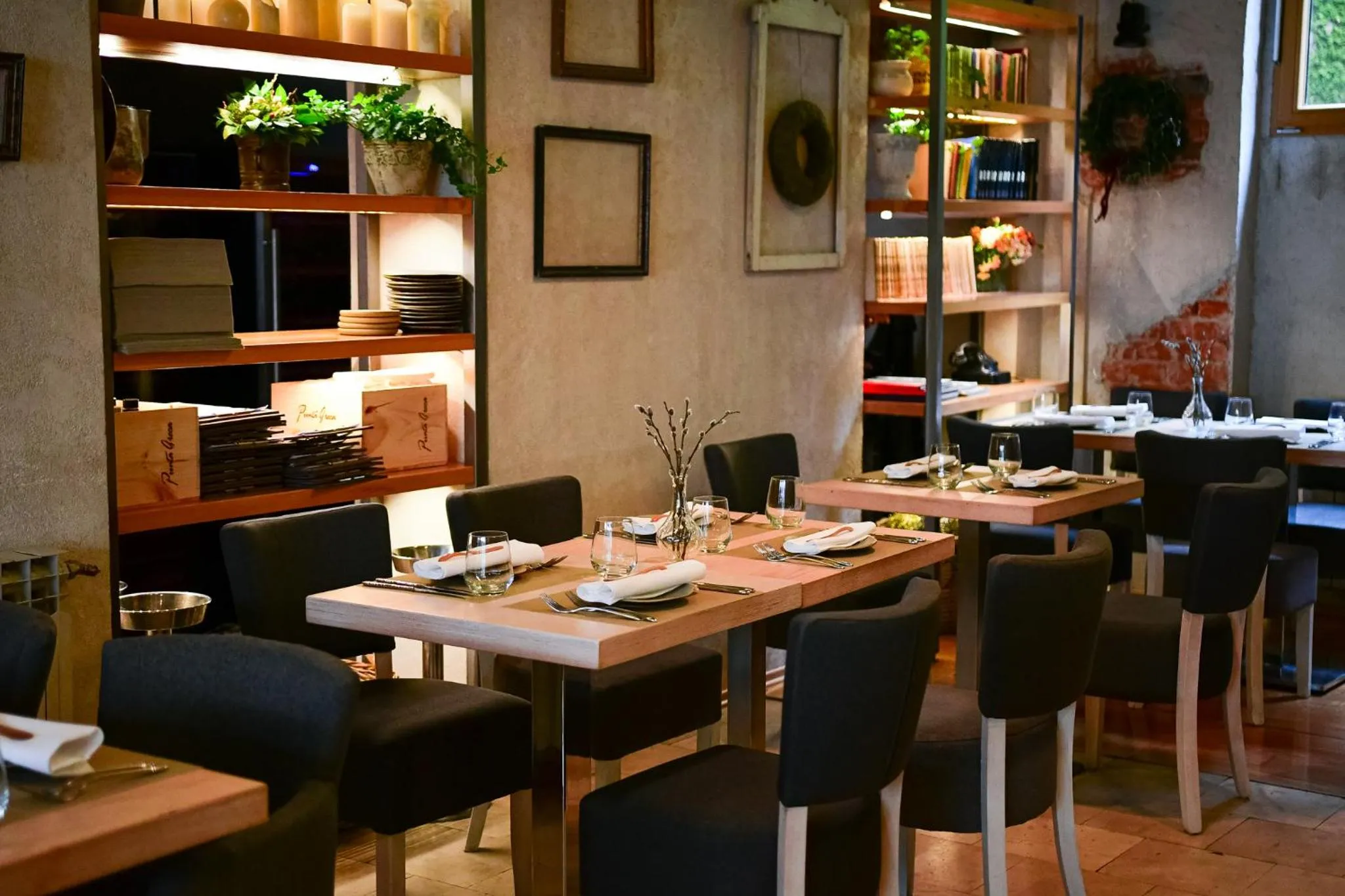 Restaurant/places to eat in Pod Zidom Rooms