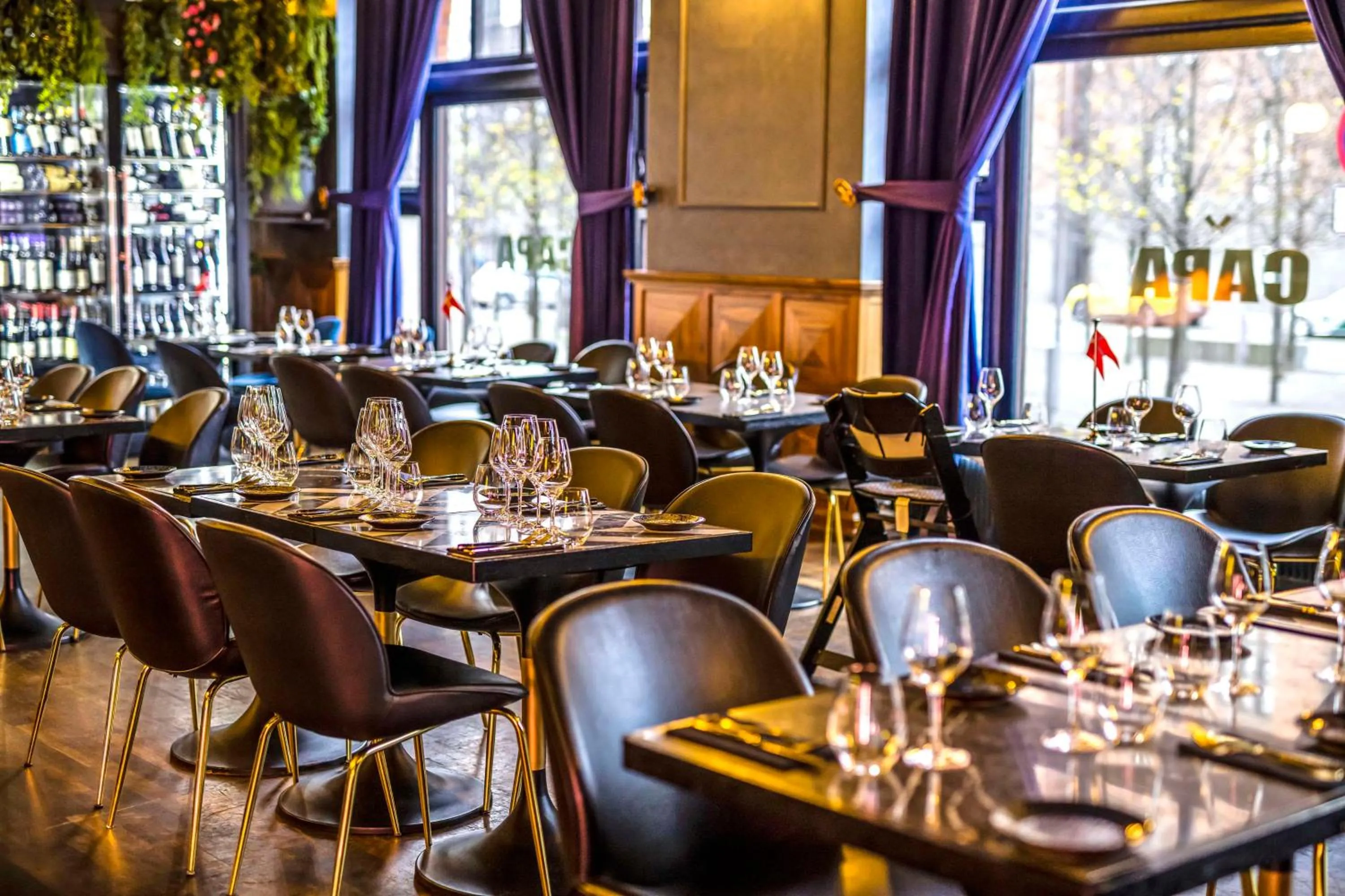 Restaurant/places to eat in Scandic Palace Hotel