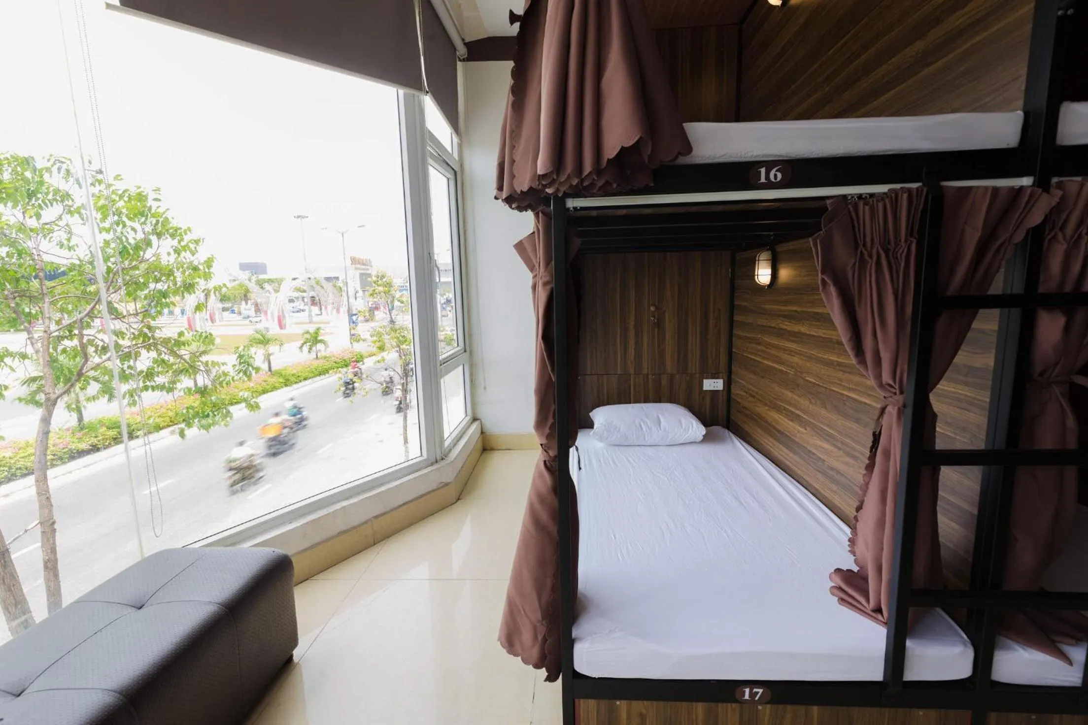 Bed in Brown Bean 2 Hotel