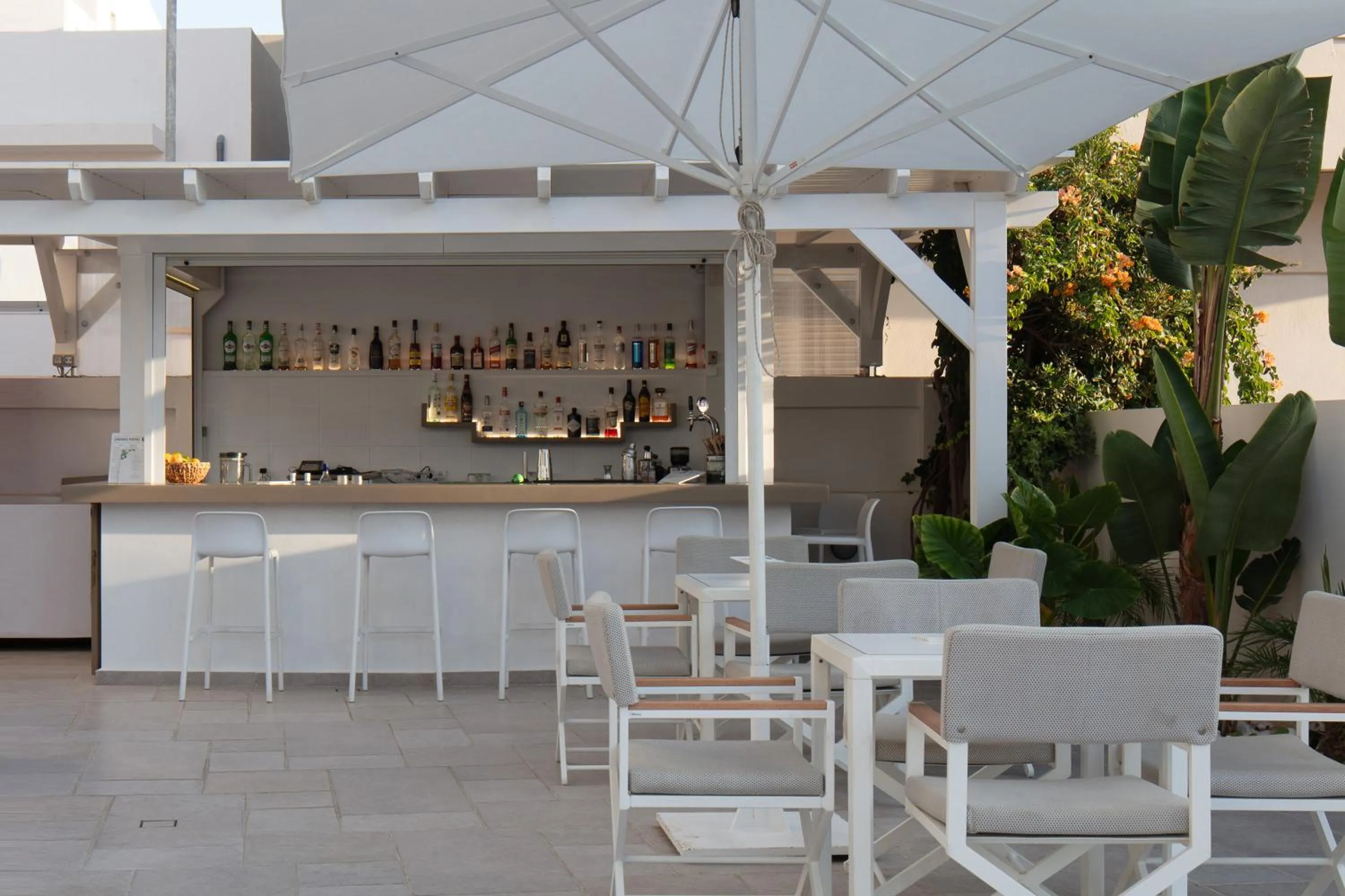 Restaurant/places to eat in Aristea Hotel
