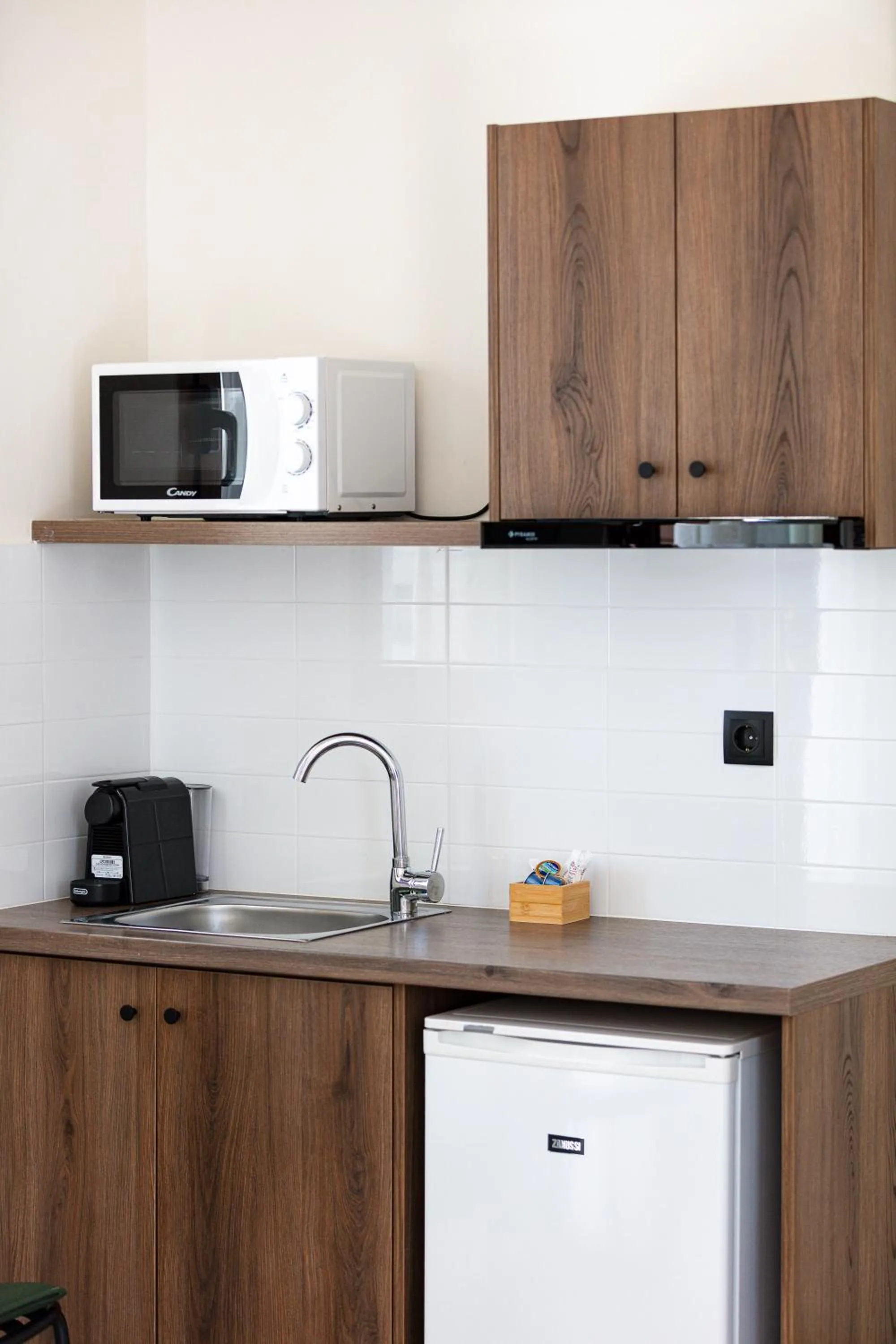 Coffee/tea facilities in Aristea Hotel