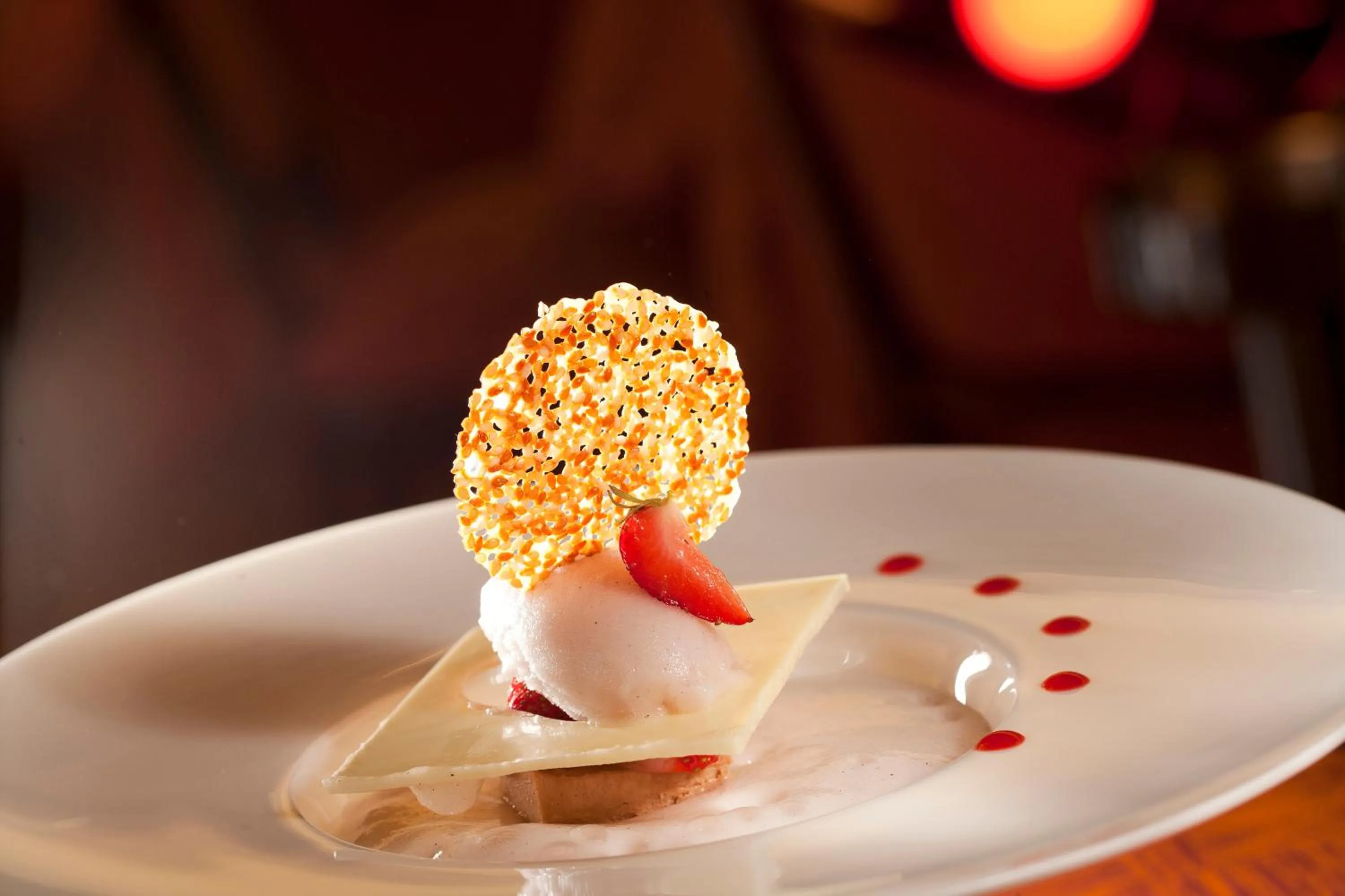 Kitchen or kitchenette in Hôtel Restaurant Logis La Palette