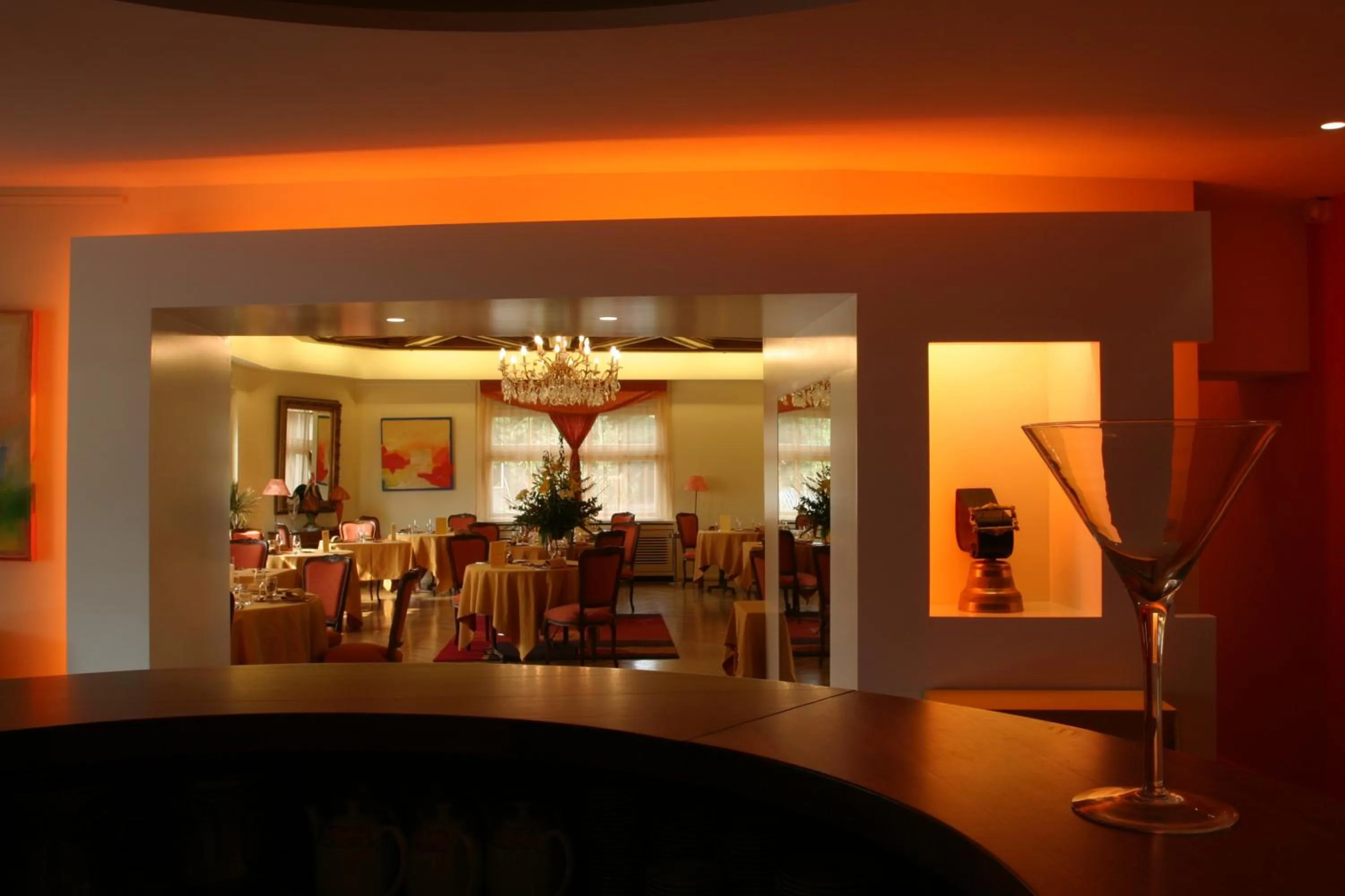 Lounge or bar in Hôtel Restaurant Logis La Palette