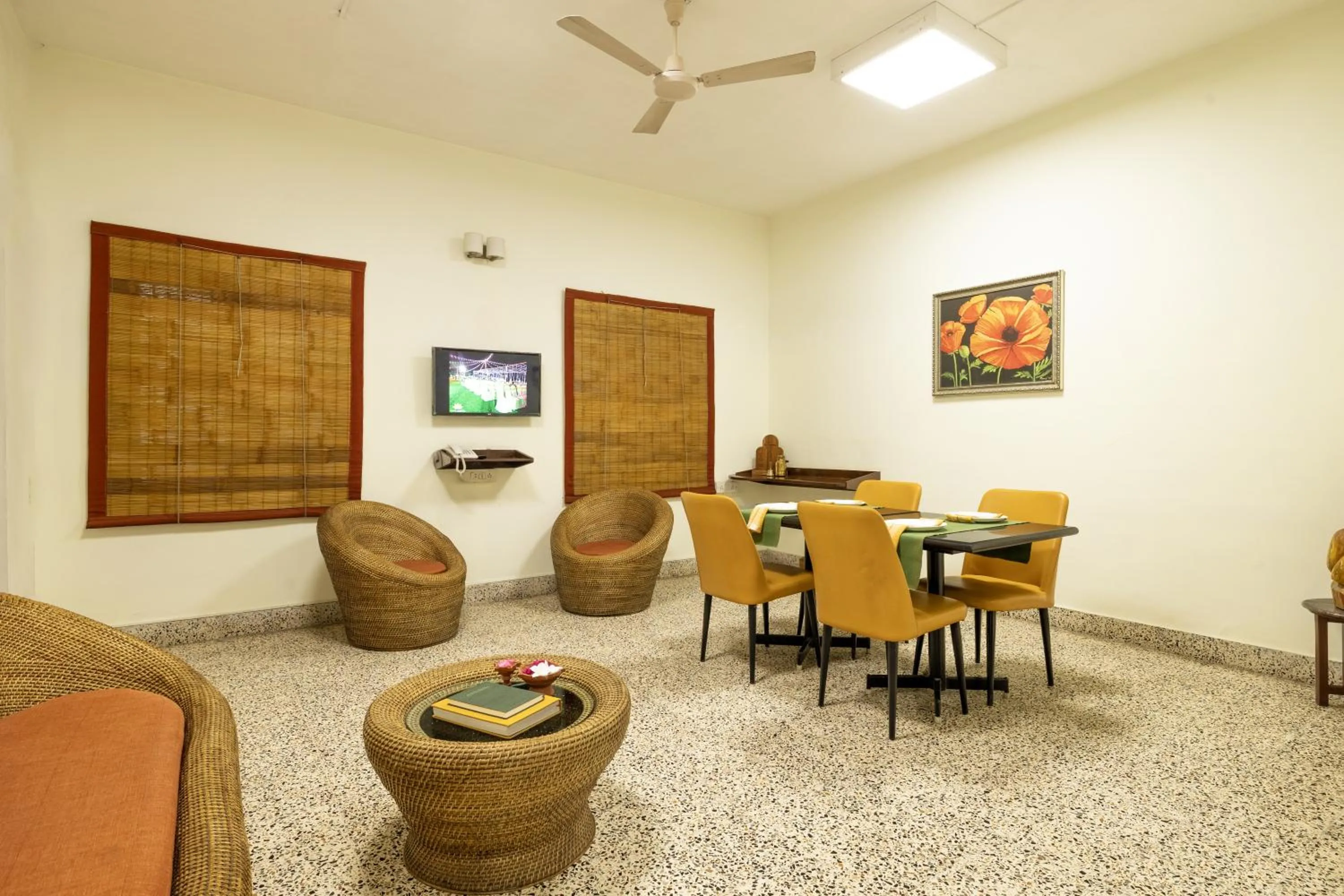 Living room in Hanu Reddy Residences Wallace Garden