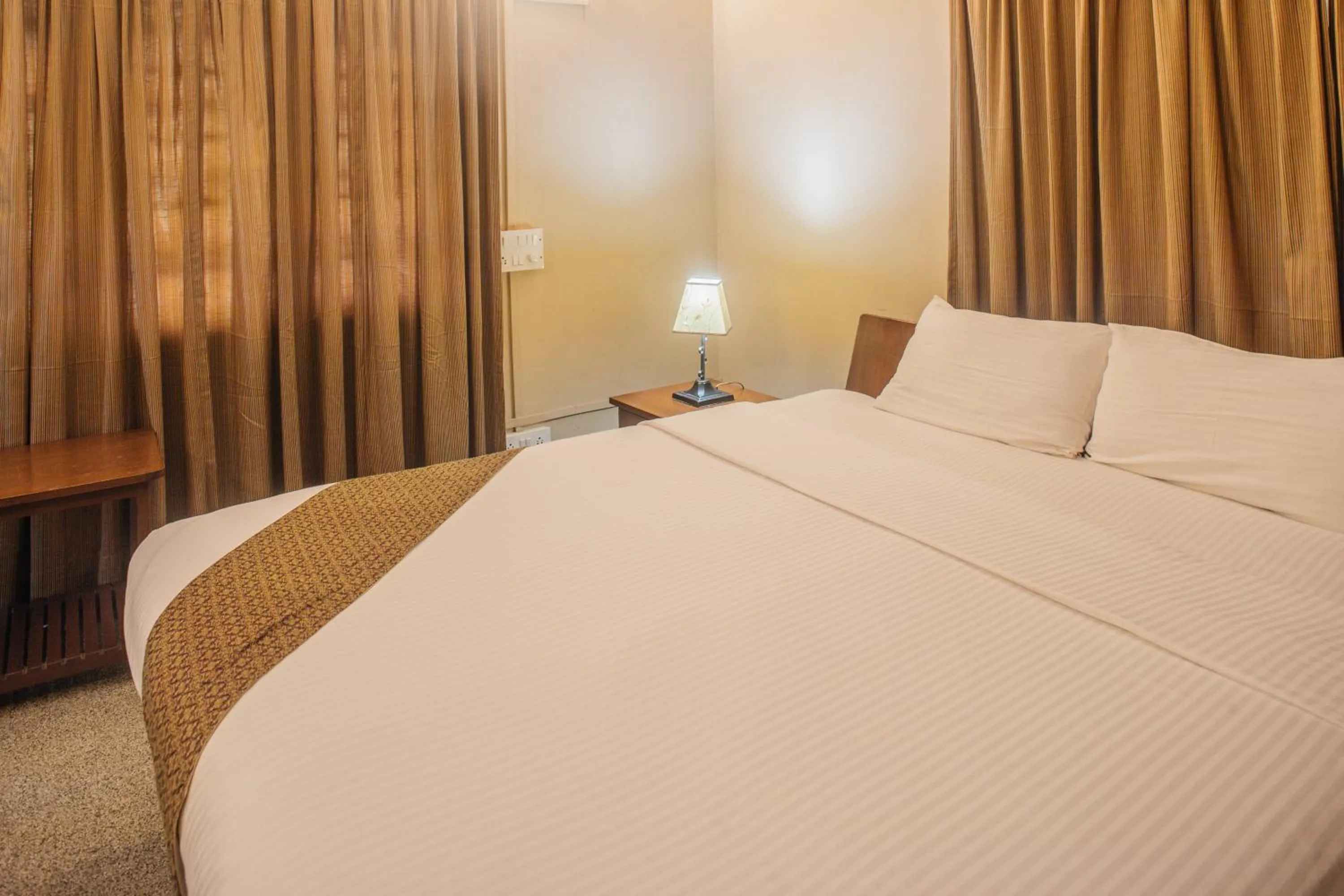 Bed in Hanu Reddy Residences Wallace Garden