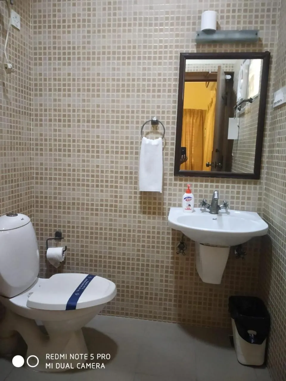 Bathroom in Hanu Reddy Residences Wallace Garden