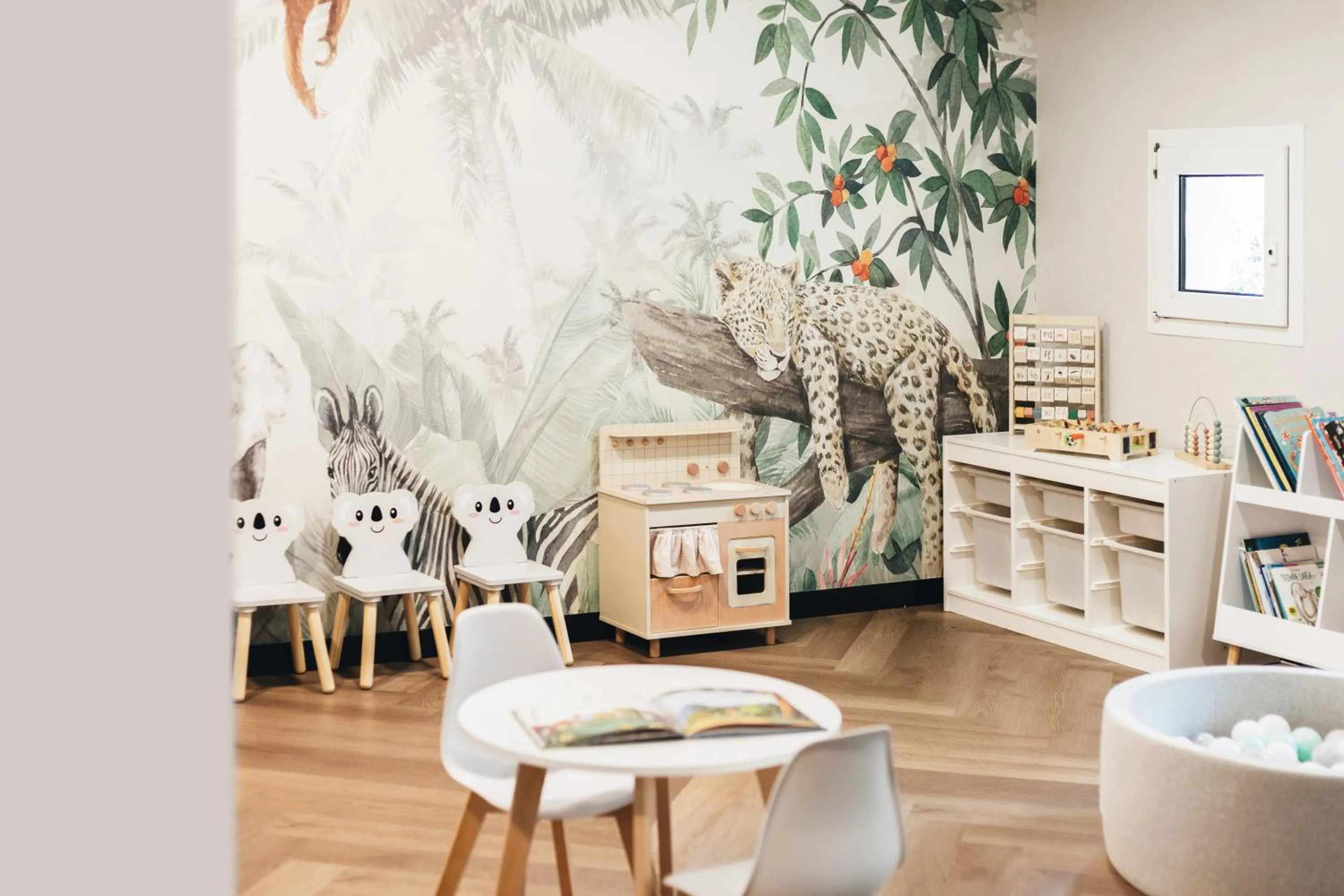 Game Room in Hotel Malcom and Barret