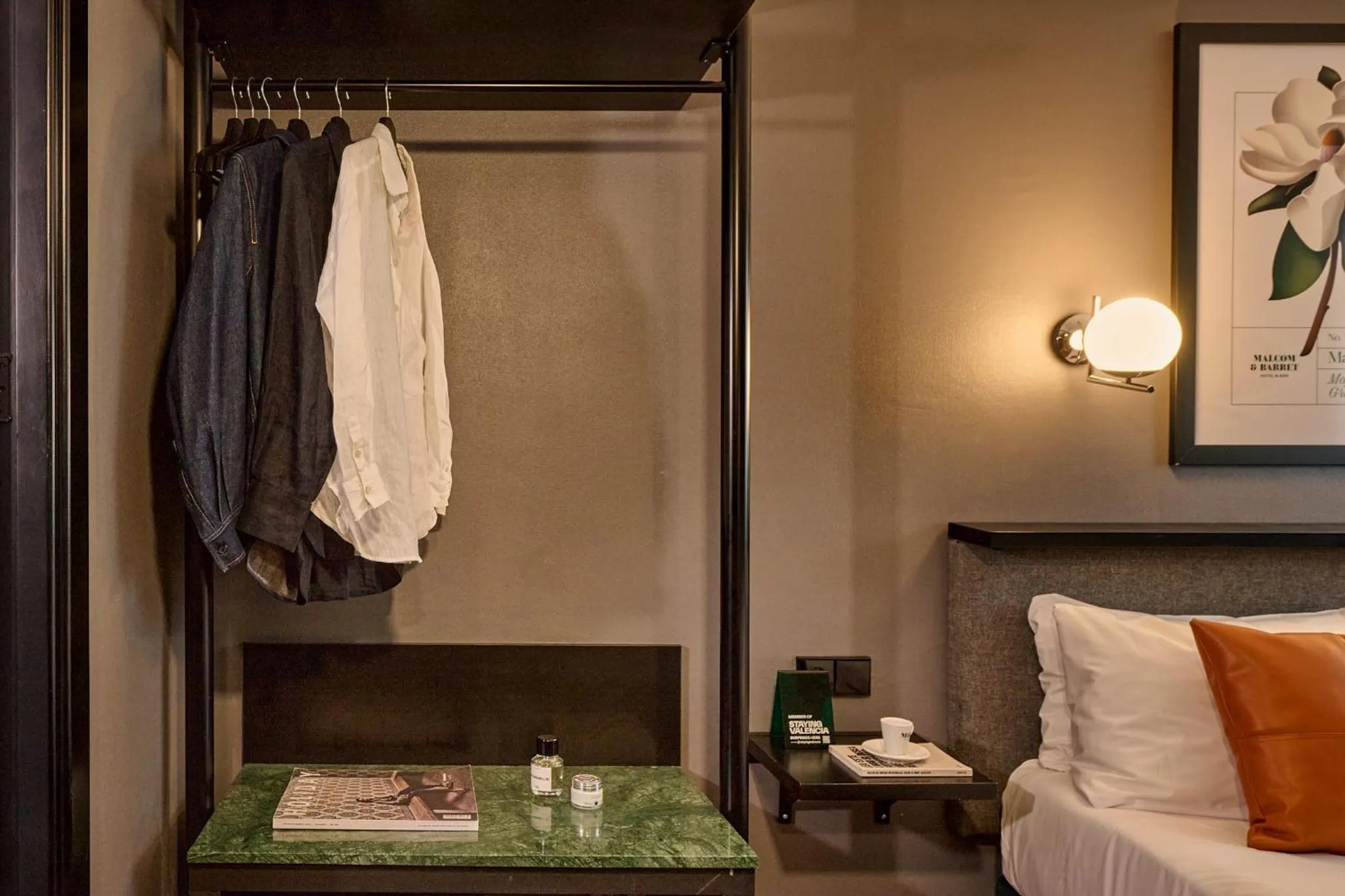 Bedroom, Bed in Hotel Malcom and Barret