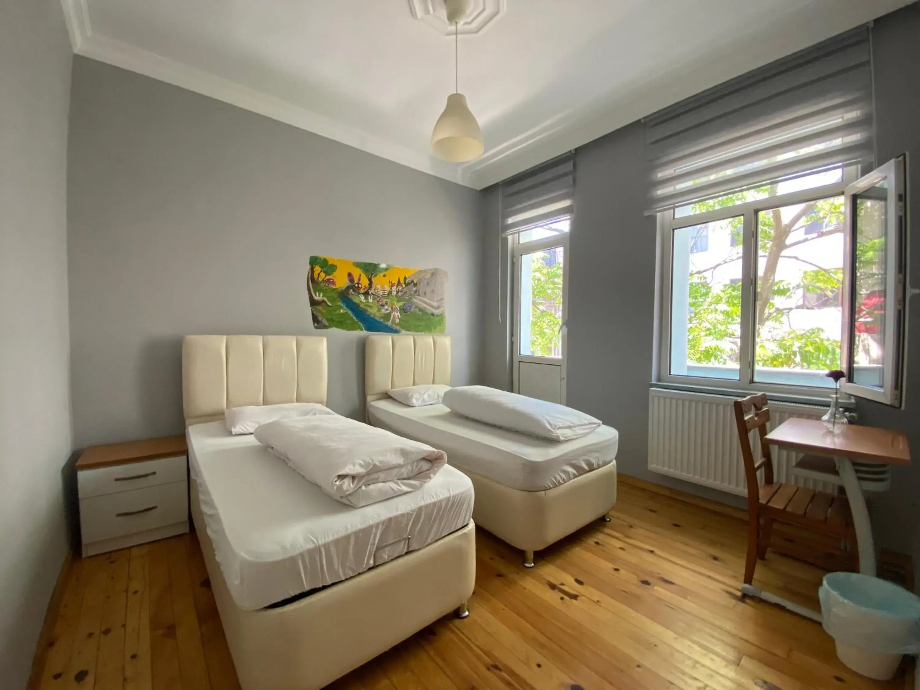 Twin Room with Balcony in Windrose Hostel Istanbul Twin Room with Balcony in Windrose Hostel Istanbul