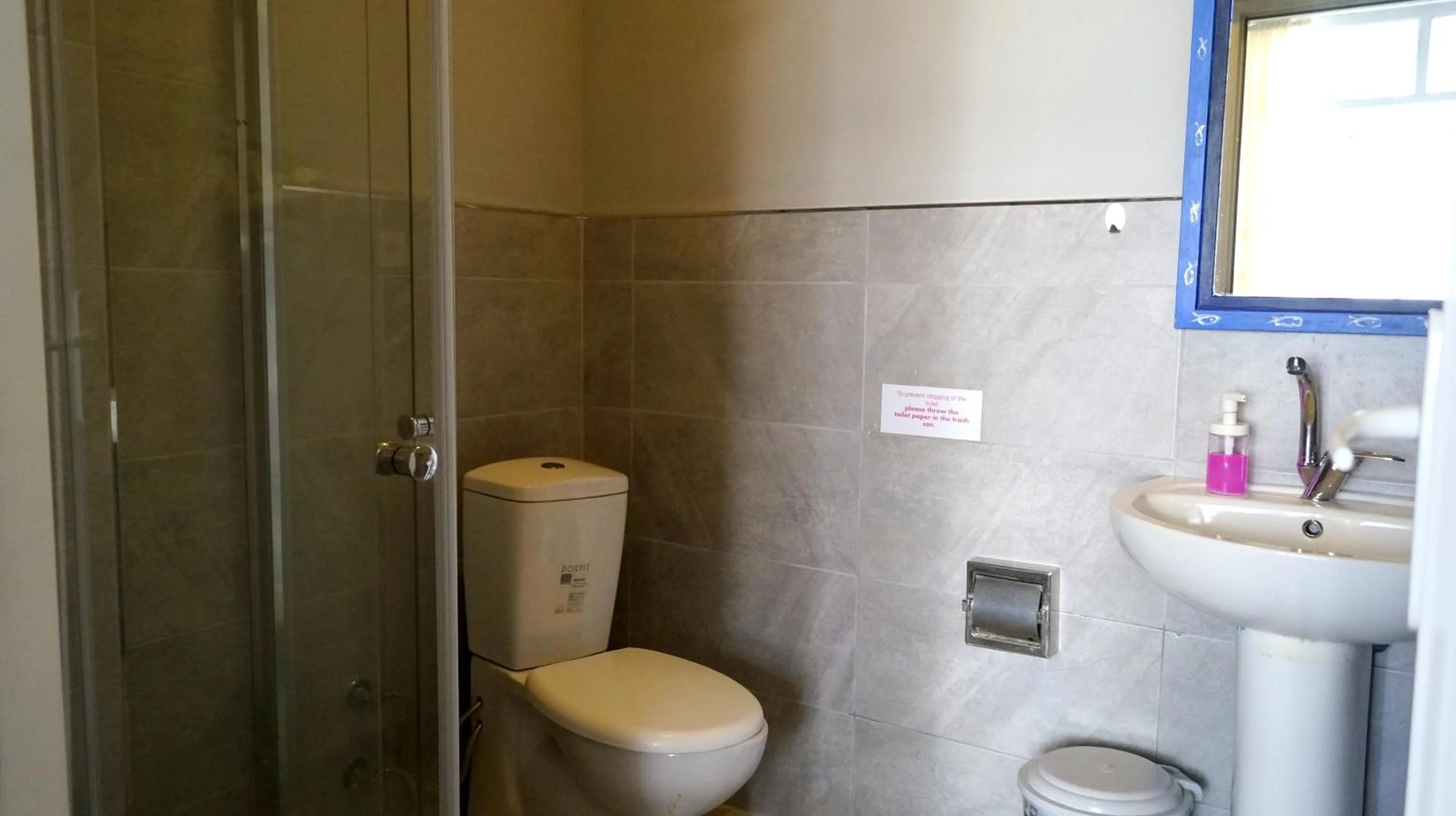 Toilet in Windrose Hostel Istanbul