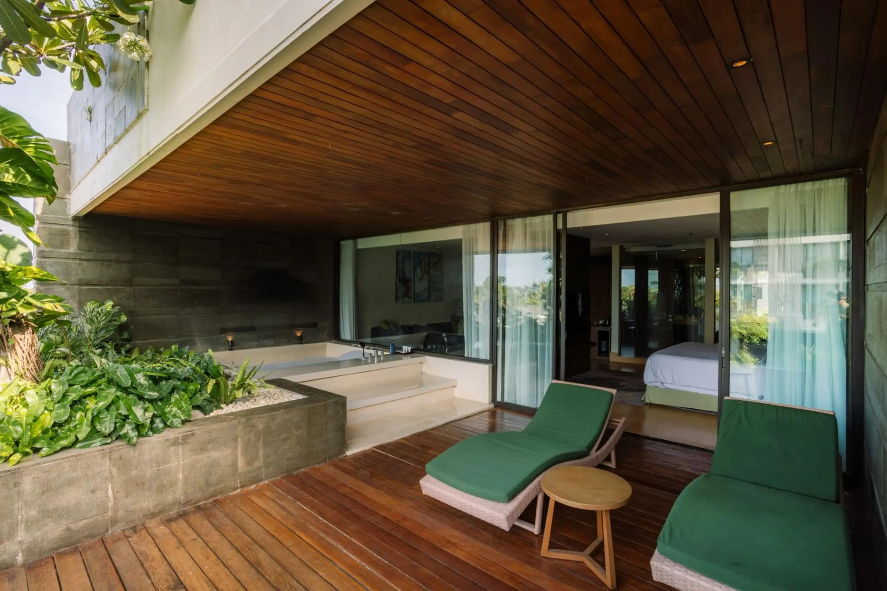 Vasanti Suite in Four Points by Sheraton Bali, Seminyak Vasanti Suite in Four Points by Sheraton Bali, Seminyak