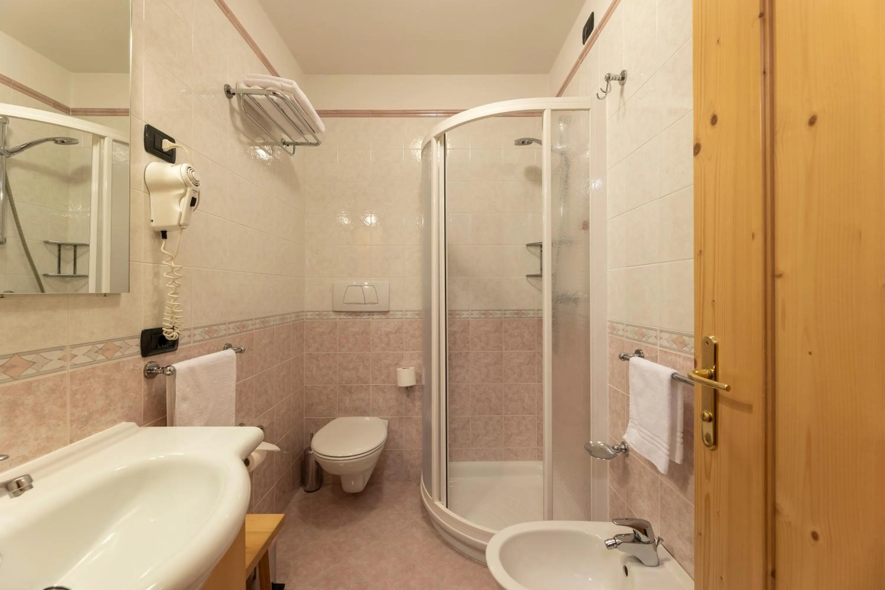 Shower in Sport Hotel Cristal