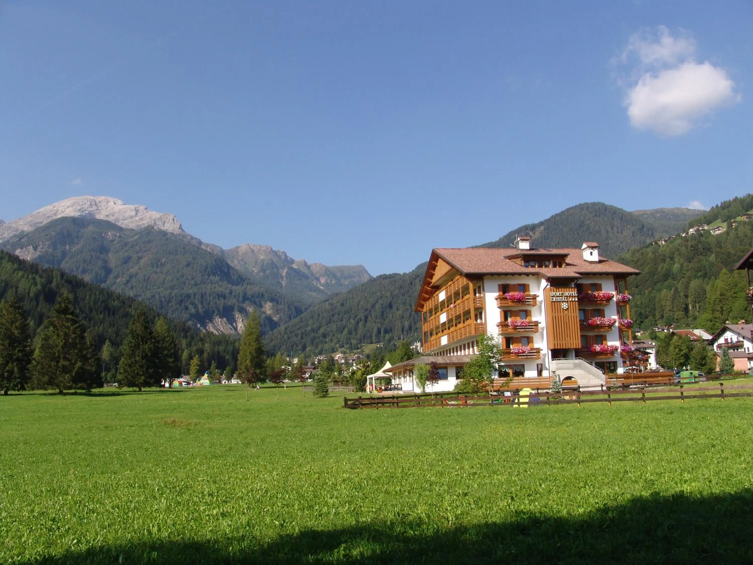 Property building in Sport Hotel Cristal