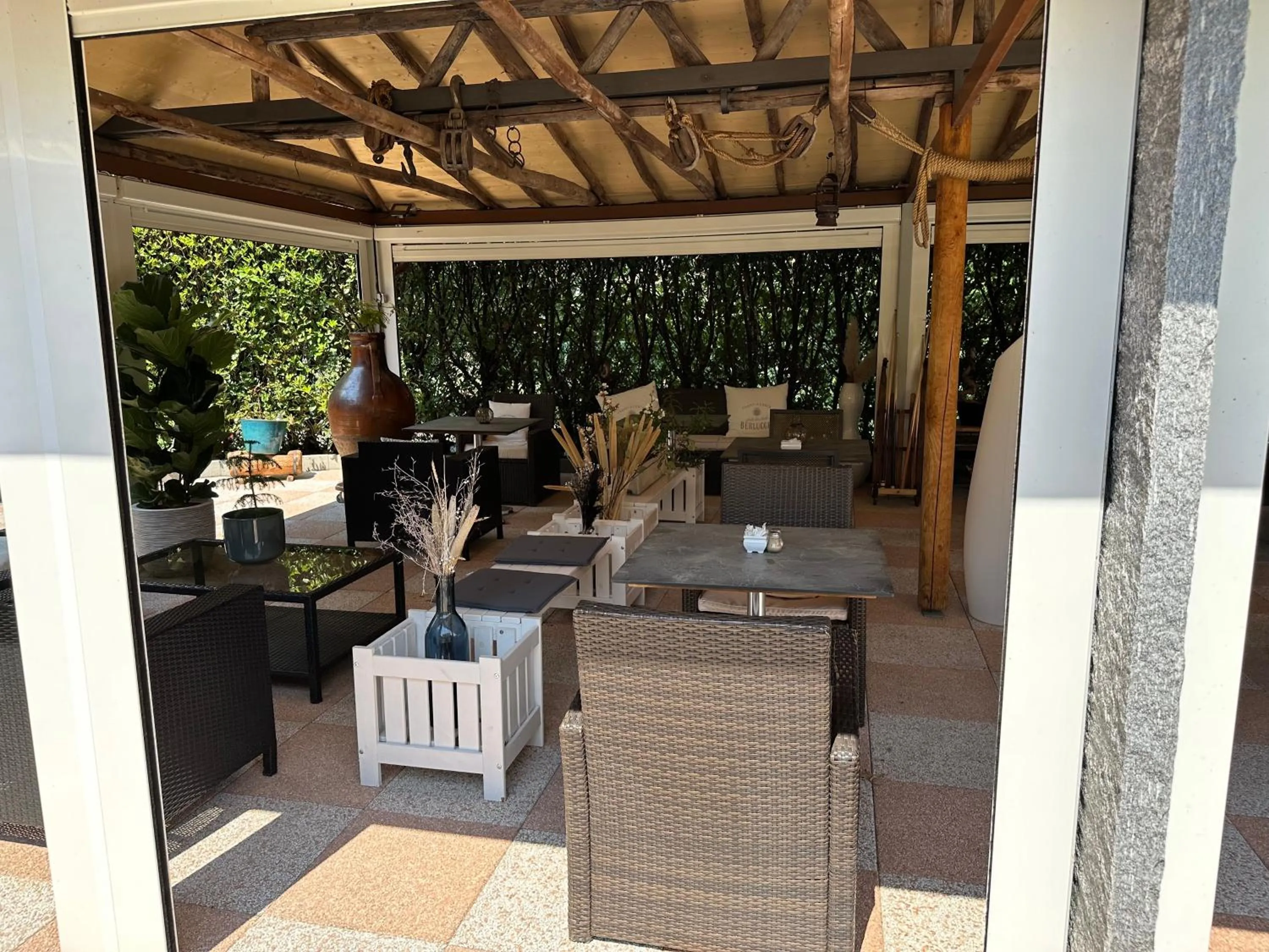 Restaurant/places to eat in Hotel Tiziana