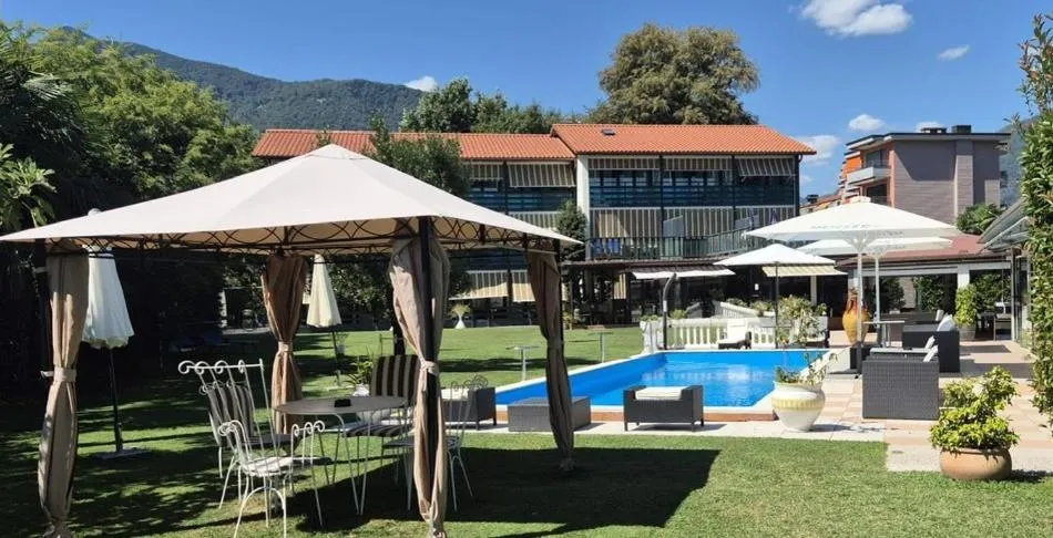 Swimming pool in Hotel Tiziana
