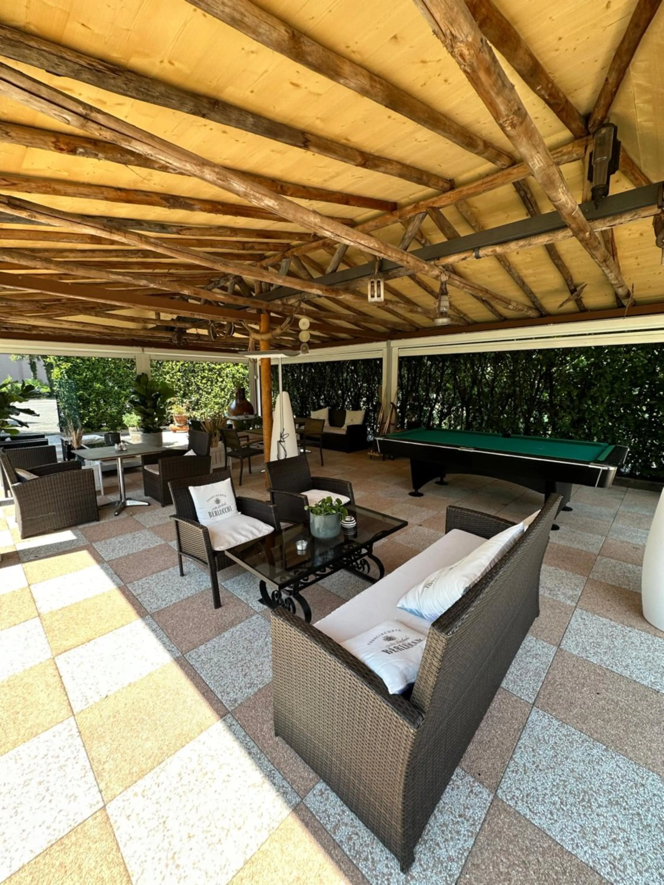 Restaurant/places to eat in Hotel Tiziana