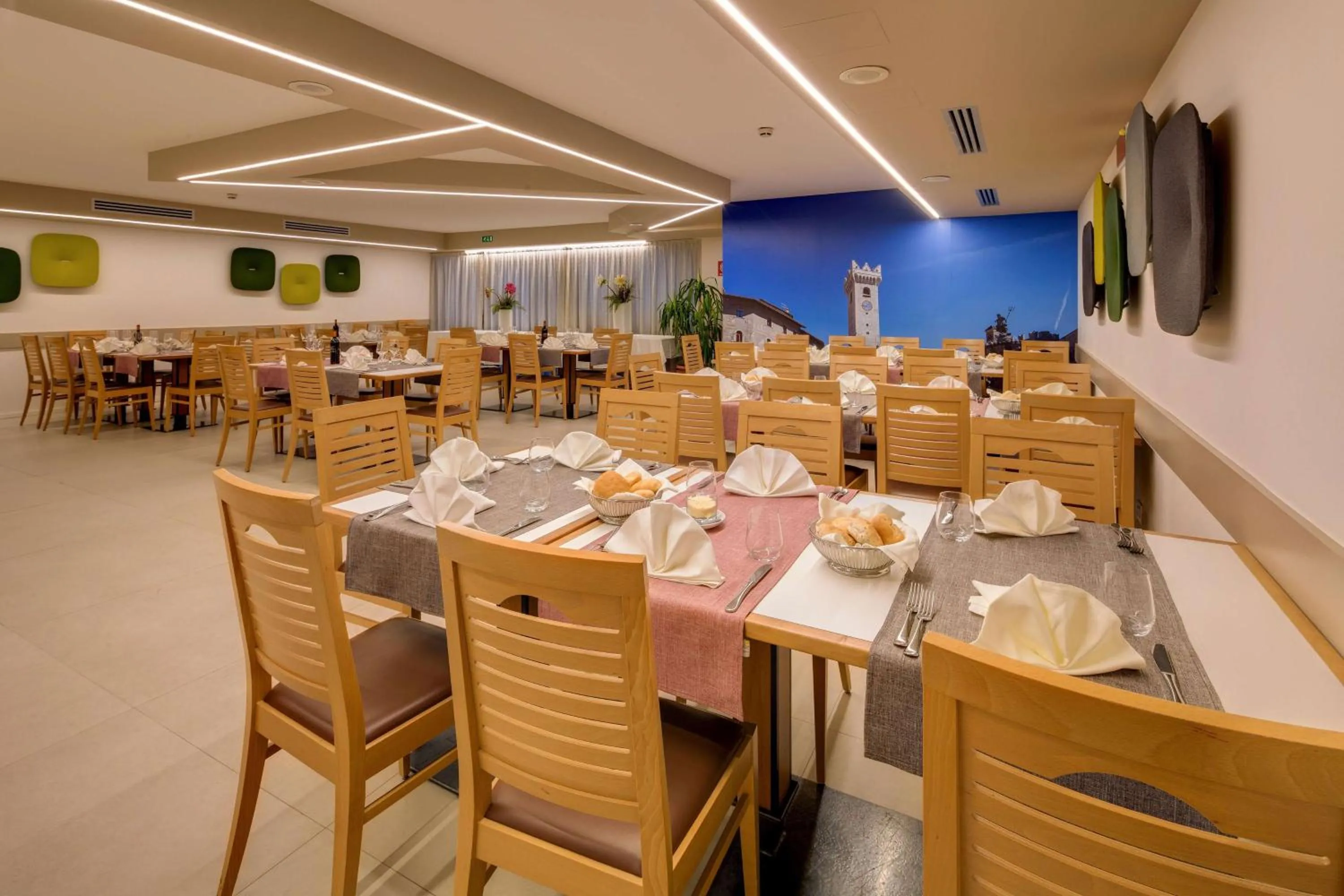 Restaurant/places to eat in Best Western Hotel Adige