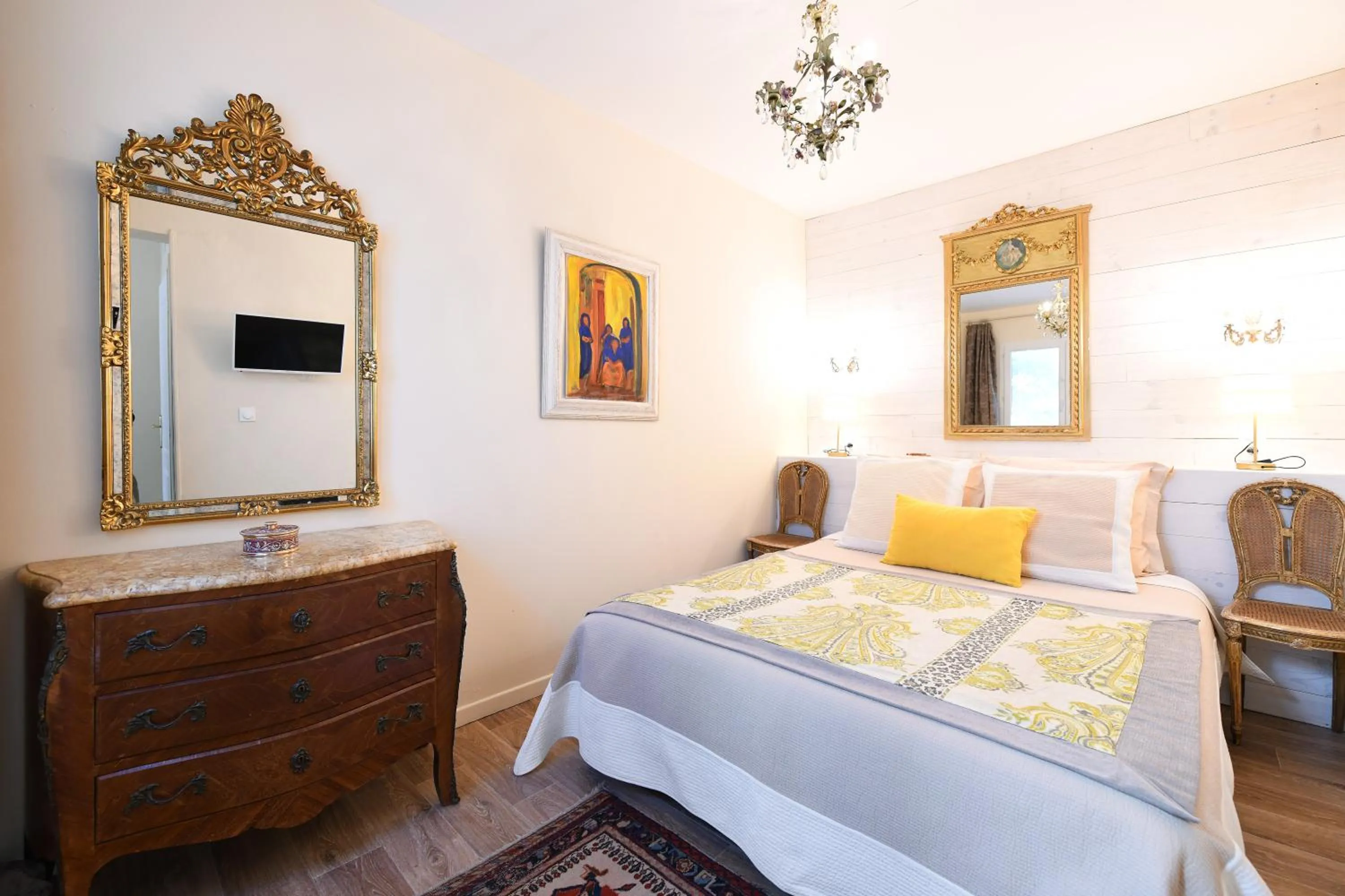 Bedroom, Bed in Campo Di Fiori, Maisons de Charme