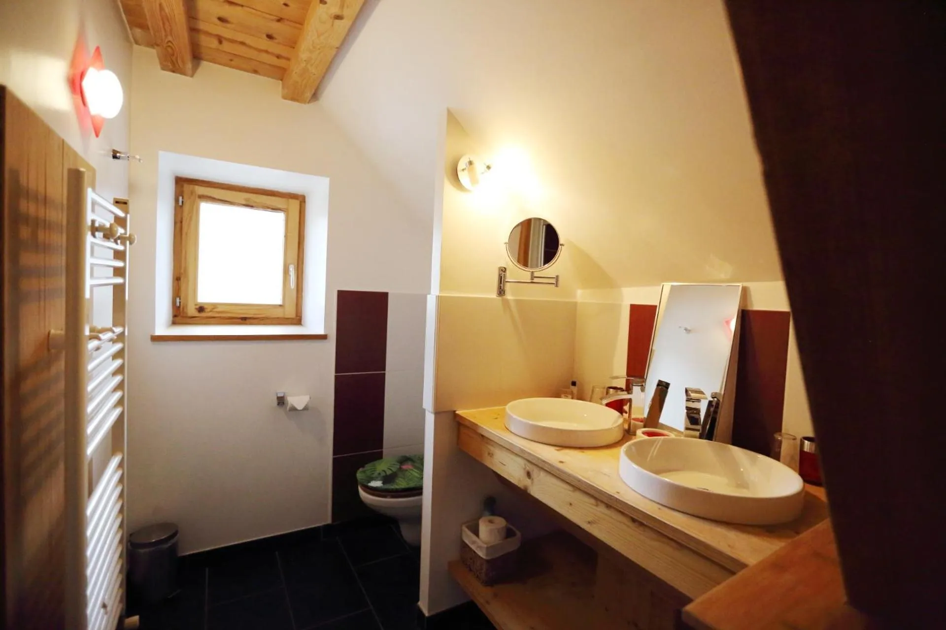 Toilet in Le Valombré