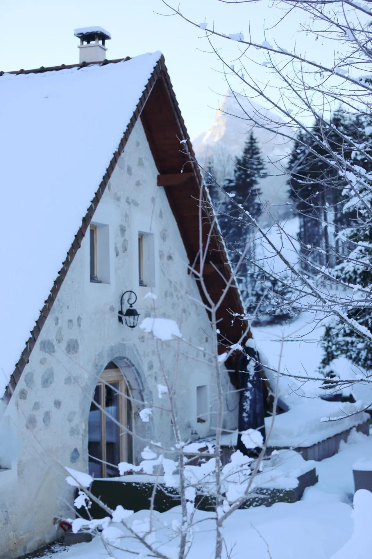 Property building in Le Valombré