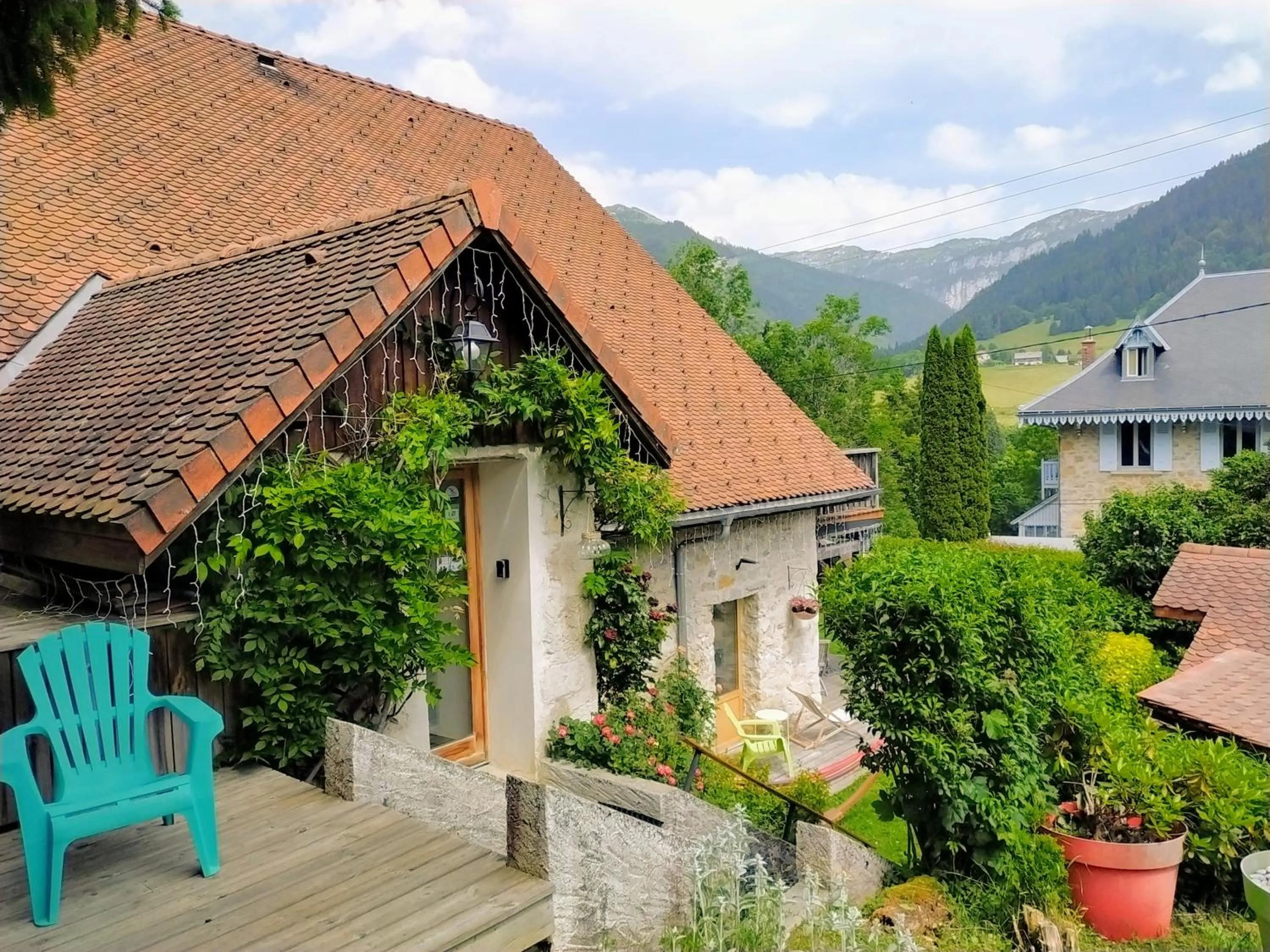 Property building in Le Valombré