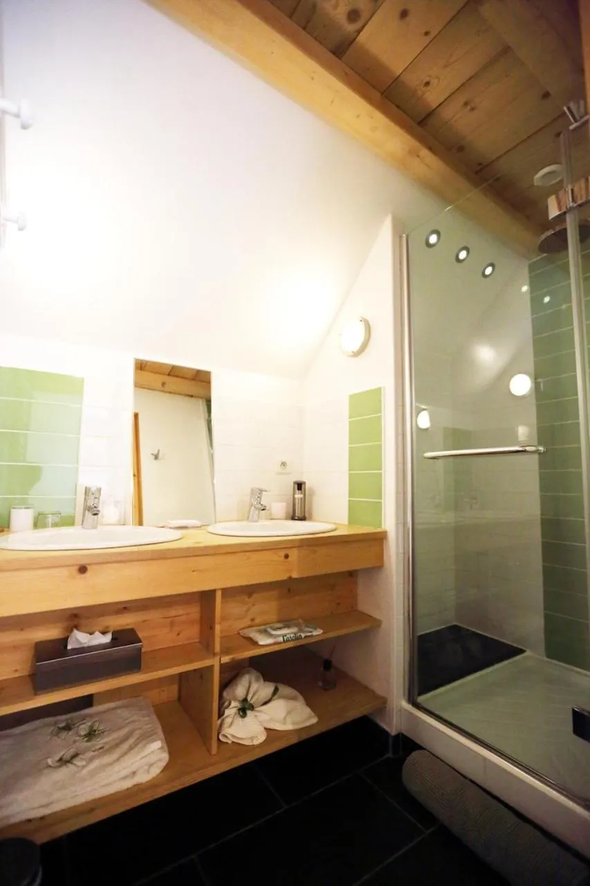 Bathroom in Le Valombré