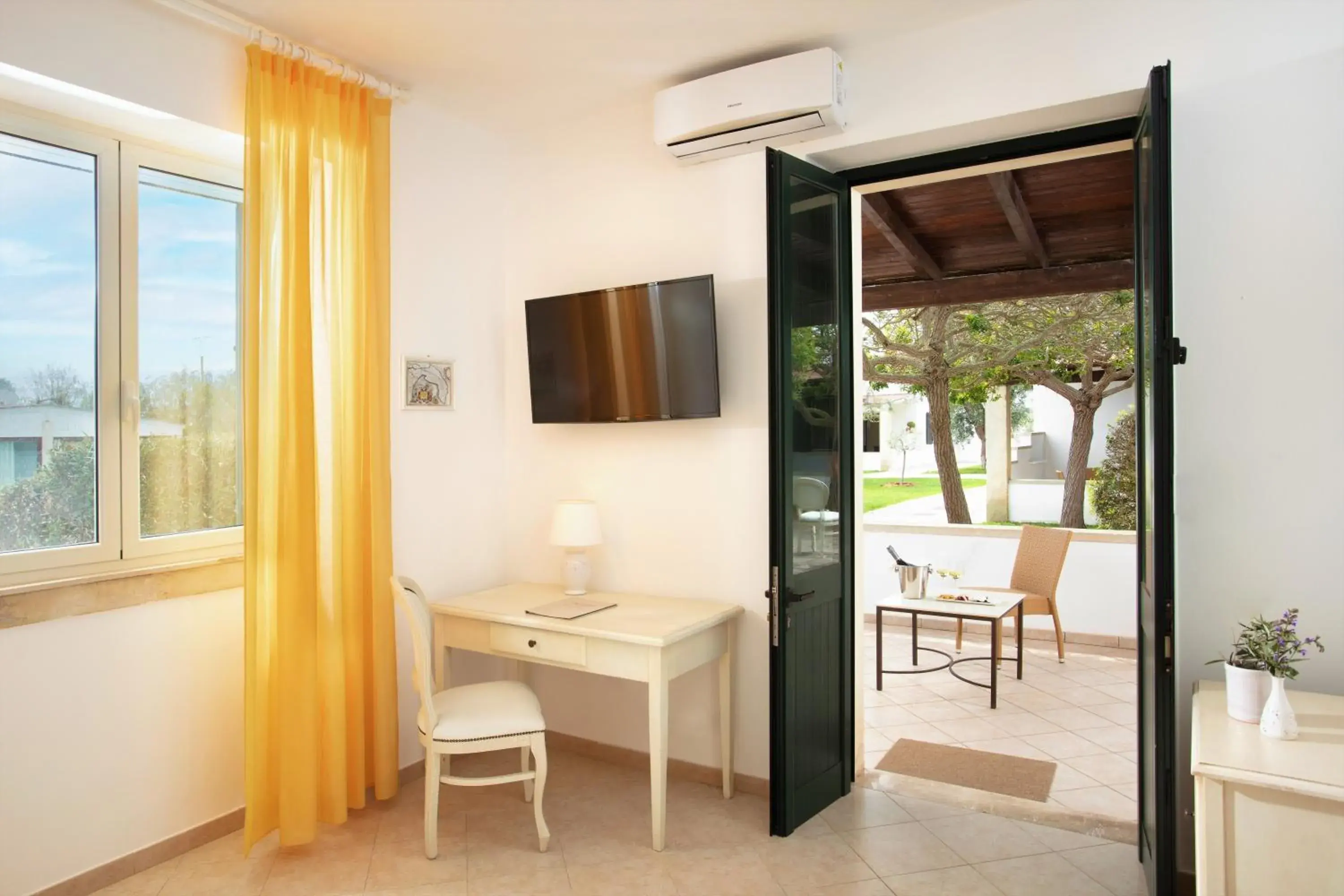 Classic Double Room in Borgo Mulino a Vento - Resort Classic Double Room in Borgo Mulino a Vento - Resort