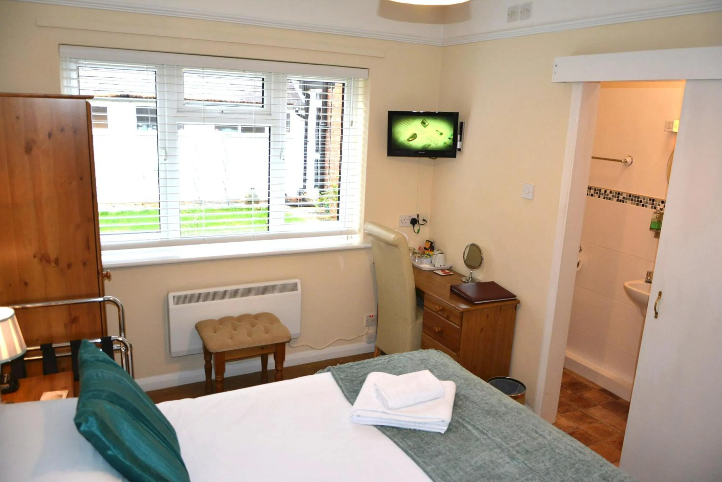 Bedroom, Bed in Ashlea Guest House