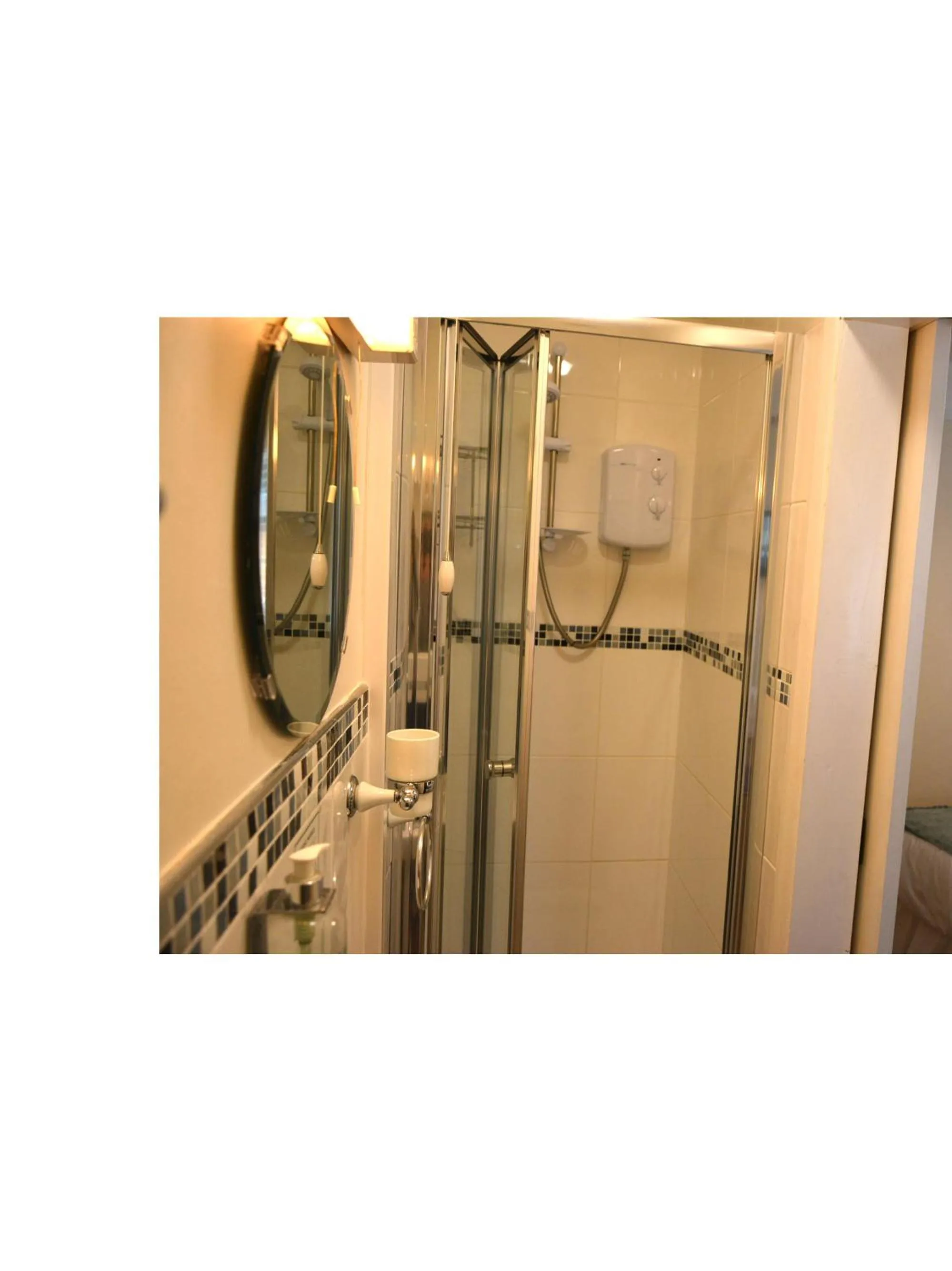 Bathroom in Ashlea Guest House