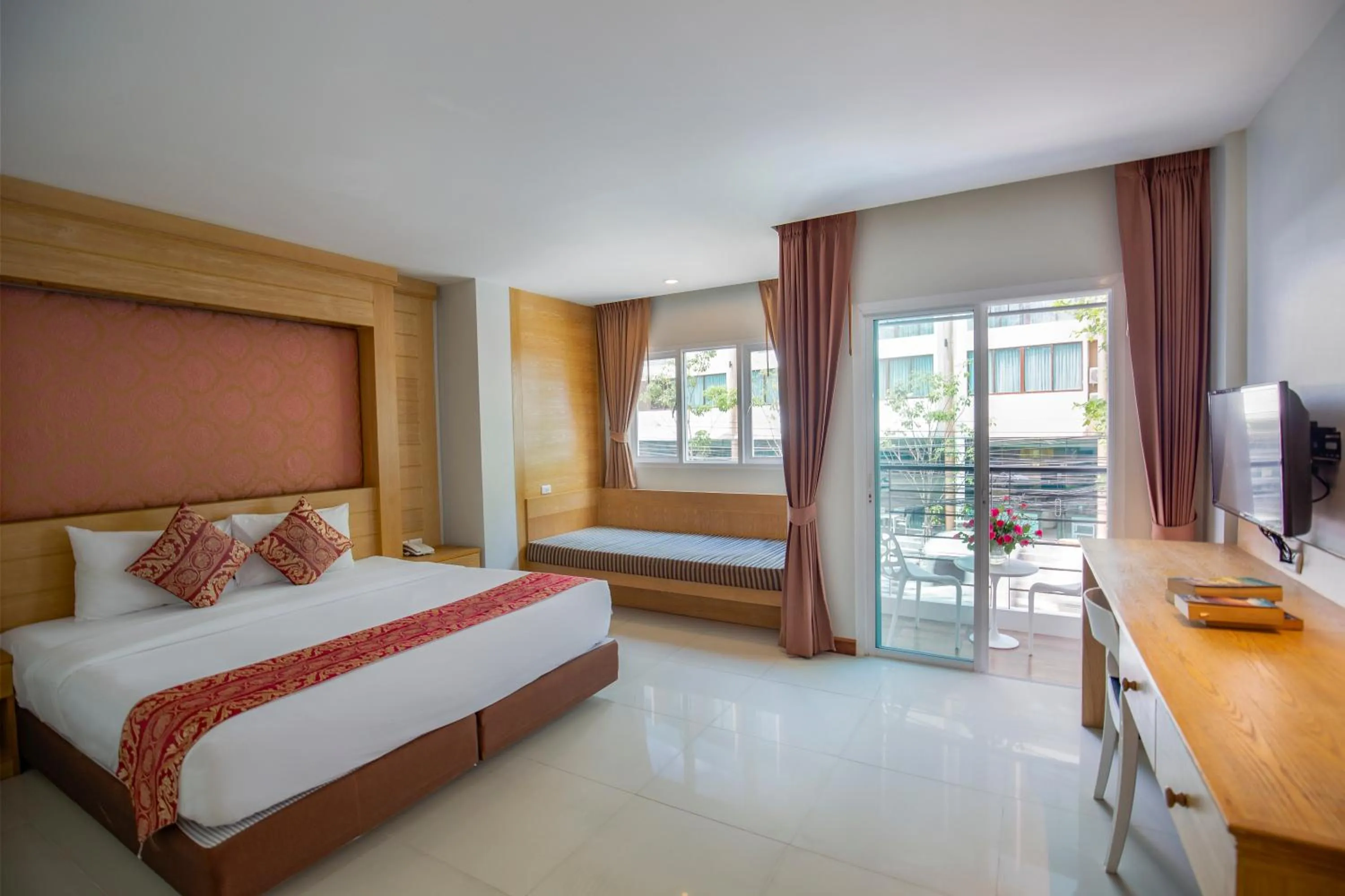 Bedroom, Bed in Sungthong Kamala Beach Resort