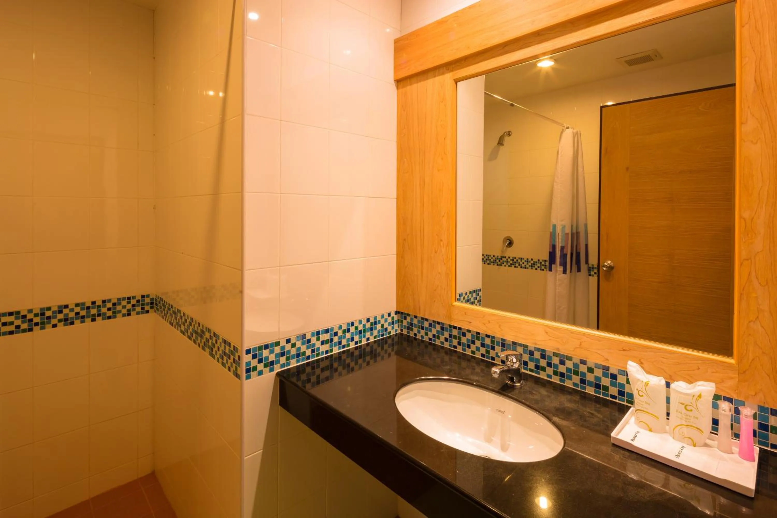 Bathroom in Sungthong Kamala Beach Resort