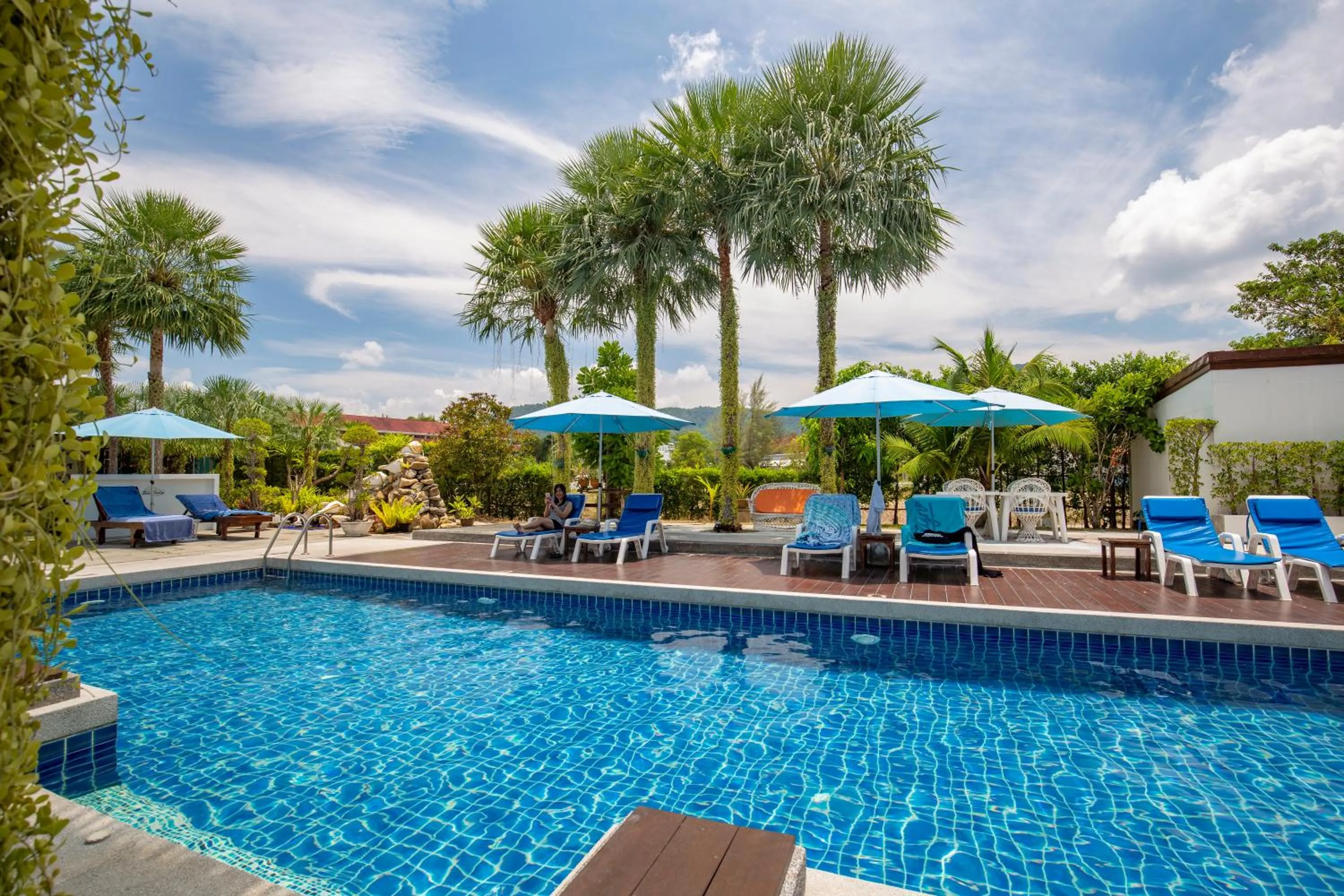 Garden view in Sungthong Kamala Beach Resort