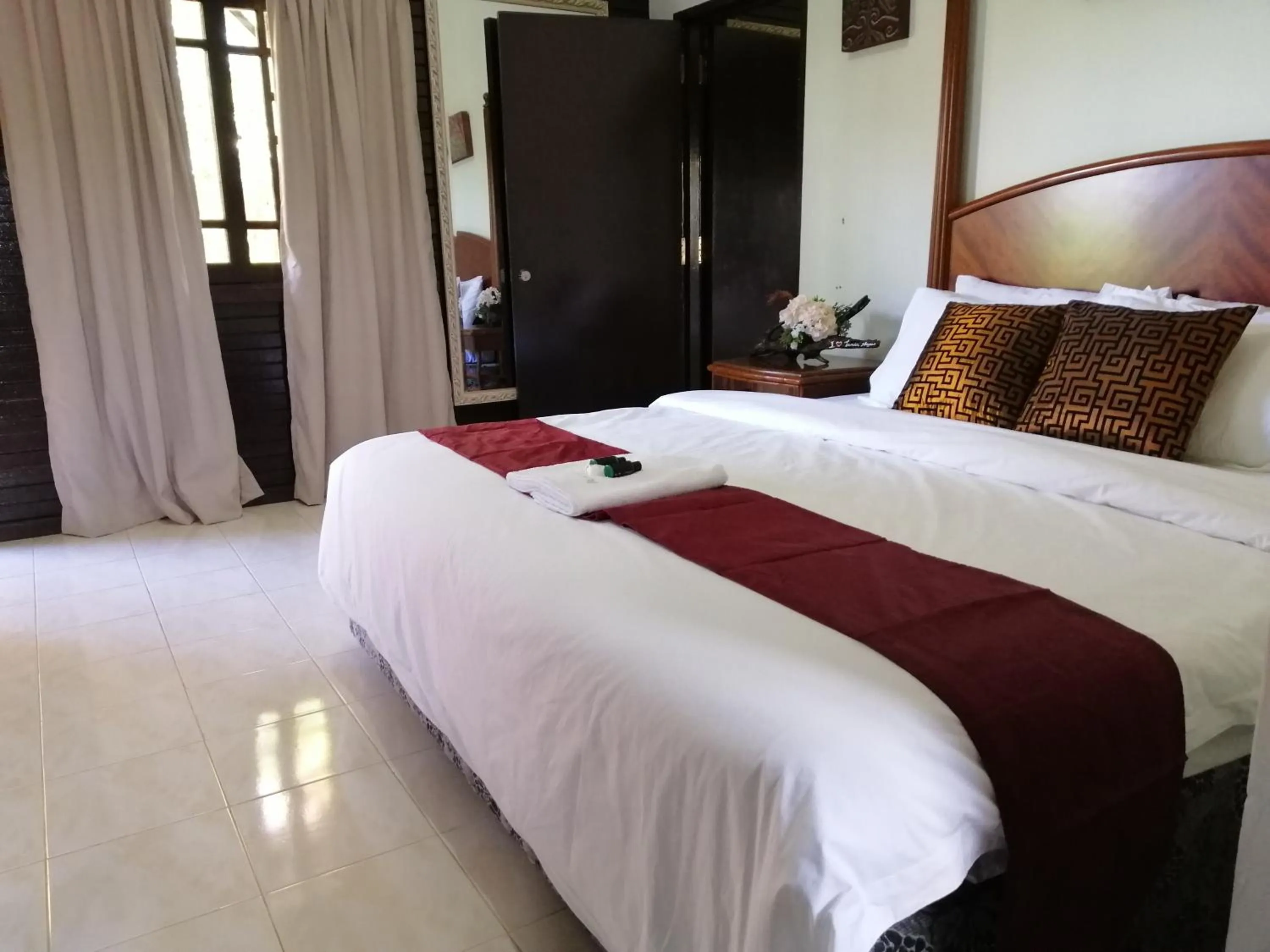 Bed in AsiaCamp Taman Negara Resort