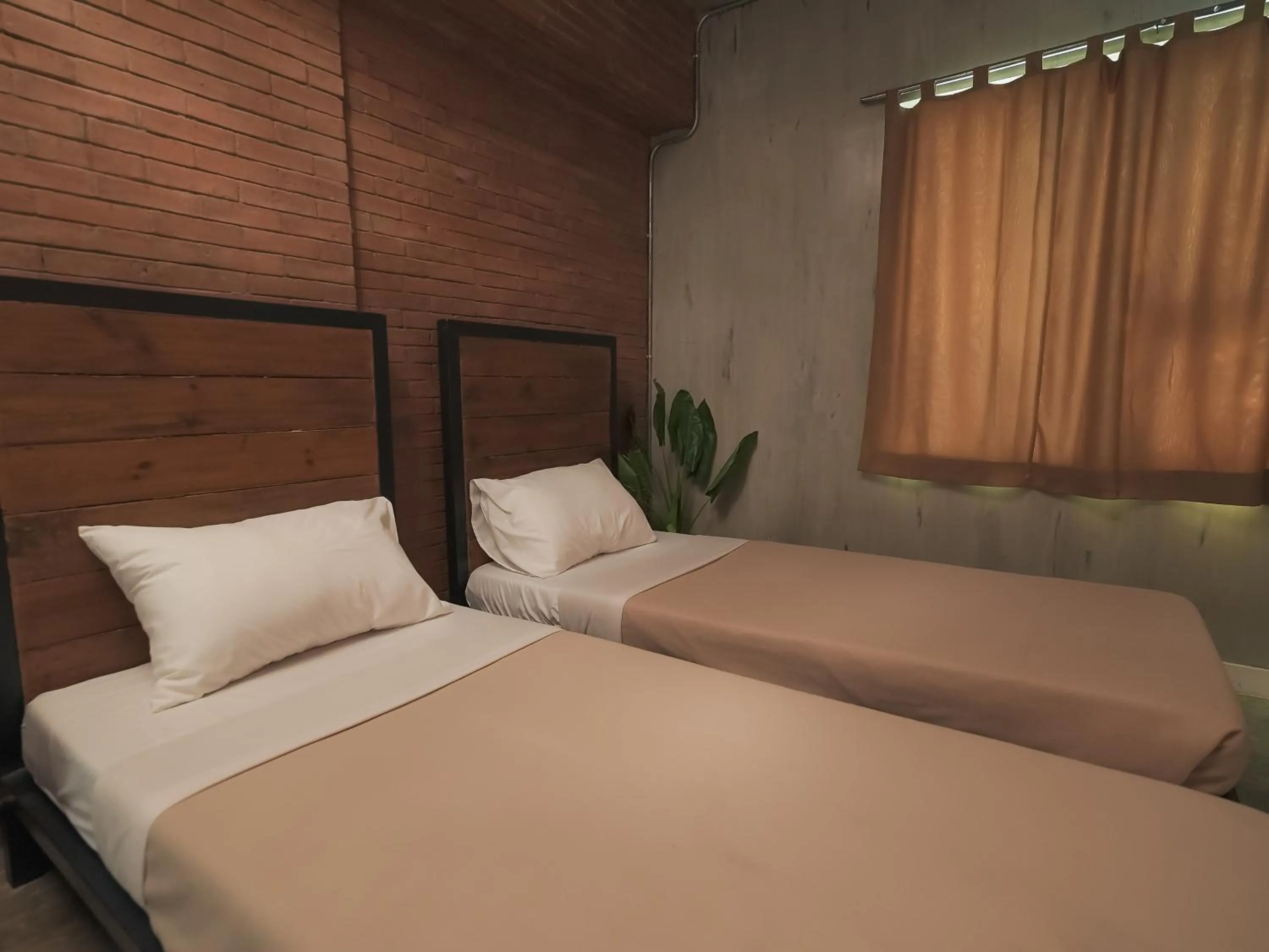 Photo of the whole room, Bed in WHITE BANANA Manila - NEW