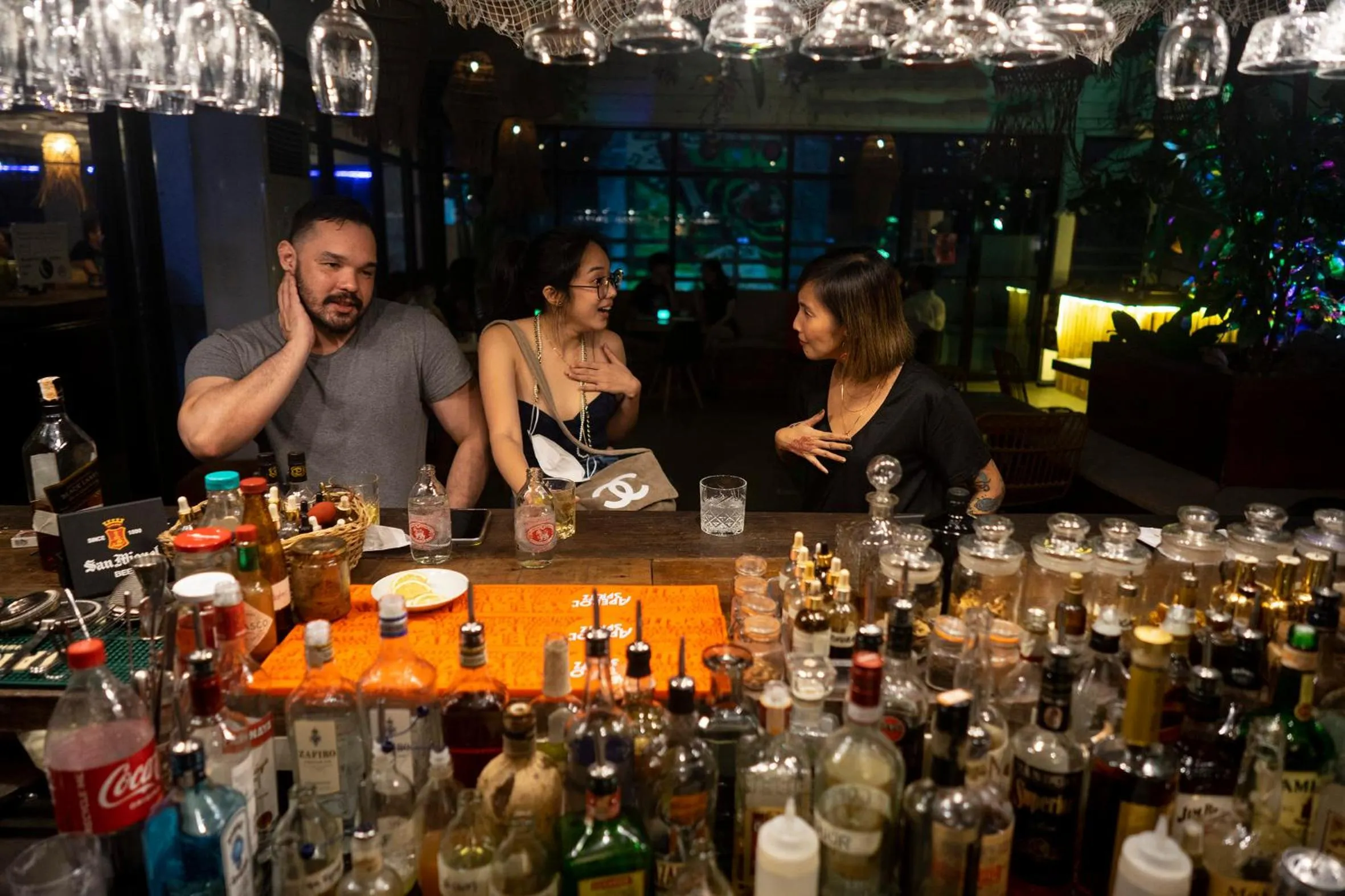 People in WHITE BANANA Manila - NEW