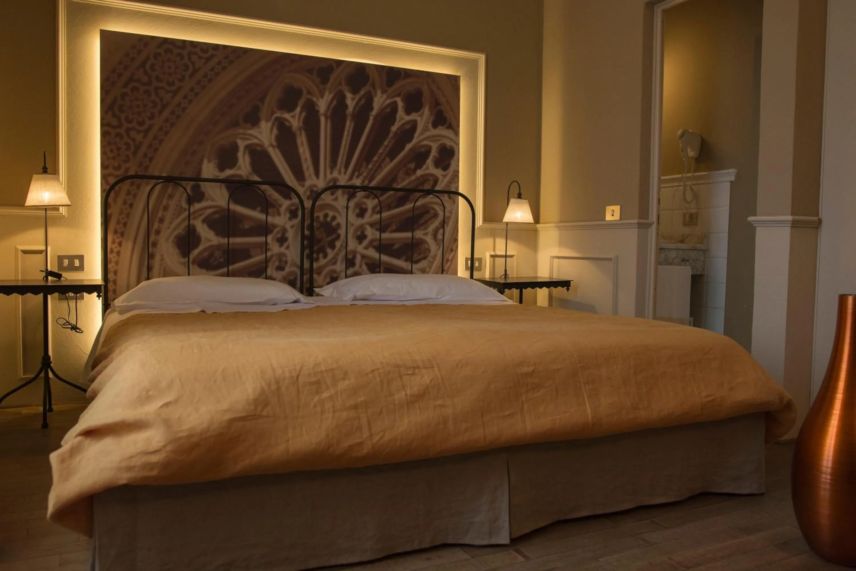 Shower, Bed in Locanda di Pietracupa