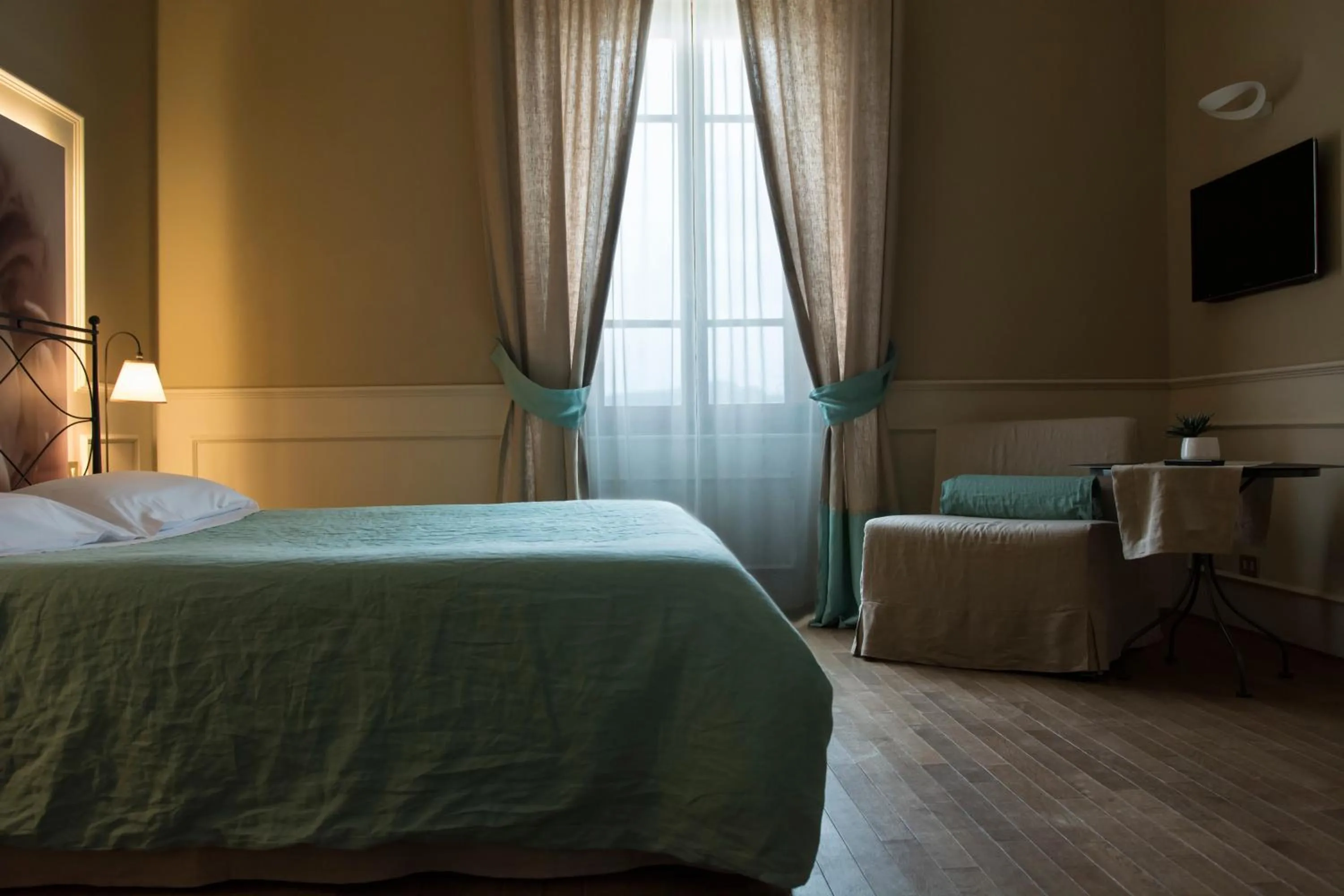 Shower, Bed in Locanda di Pietracupa