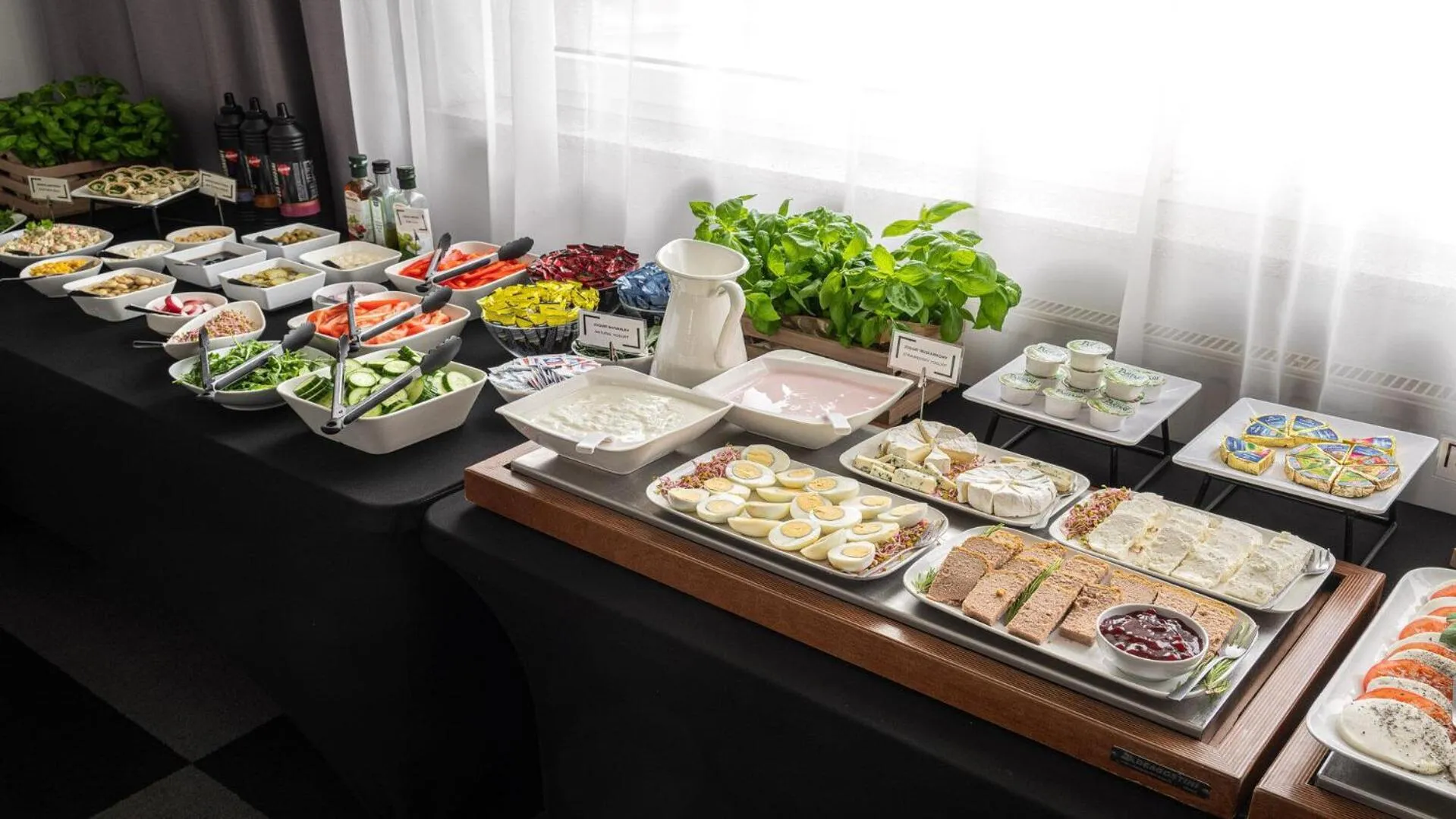 Restaurant/places to eat in B&B HOTEL Bytom