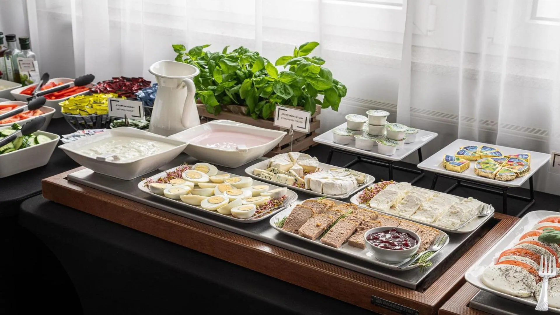 Photo of the whole room in B&B HOTEL Bytom