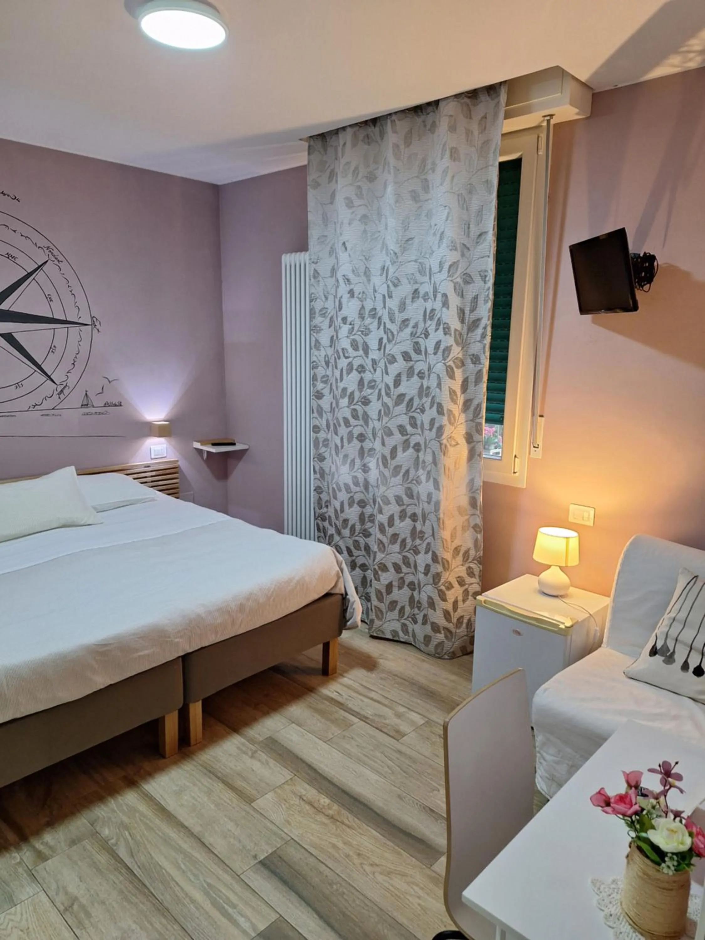 Photo of the whole room, Bed in Sweet Harbour PORTO - Affittacamere
