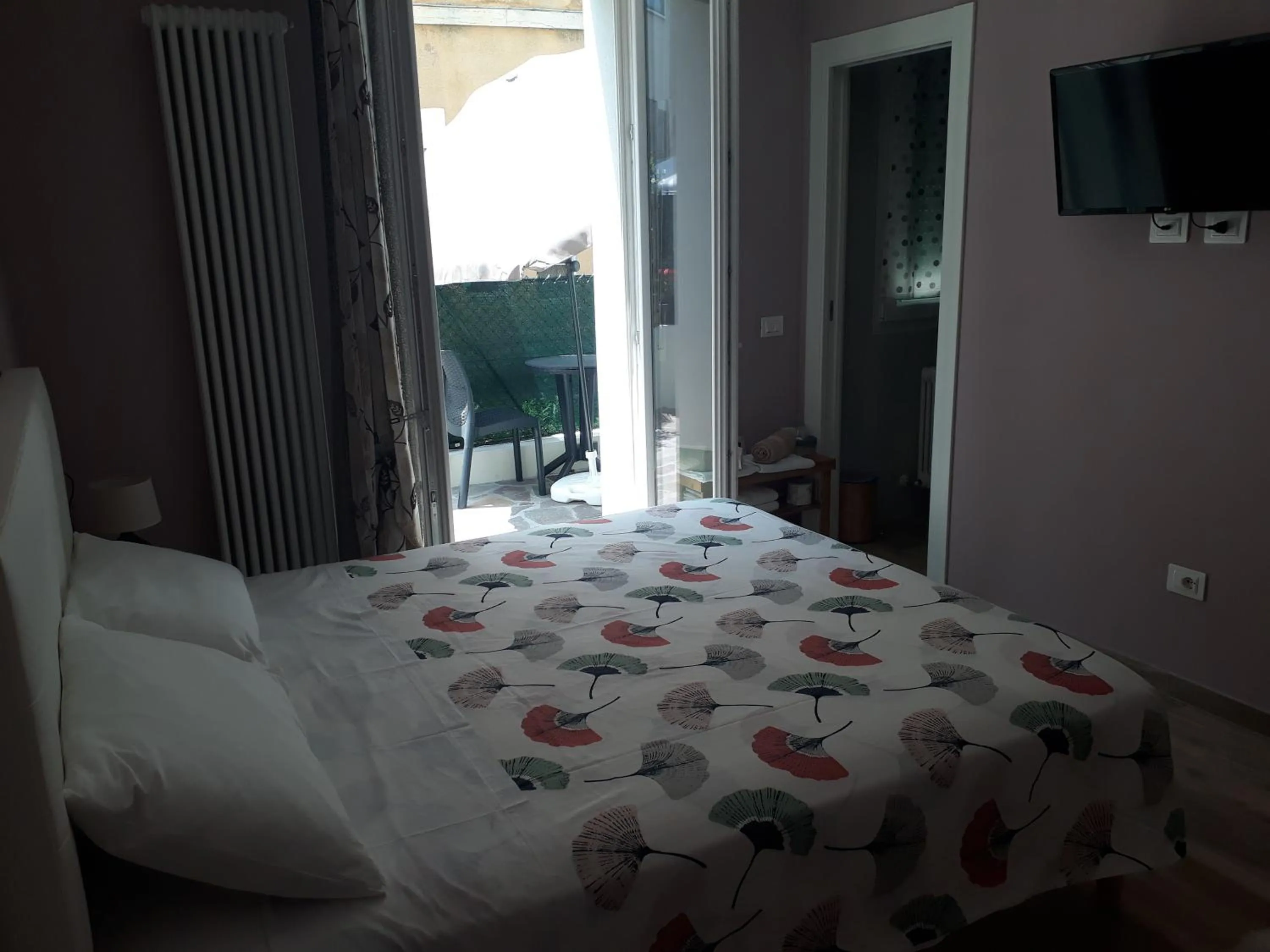 Photo of the whole room, Bed in Sweet Harbour PORTO - Affittacamere