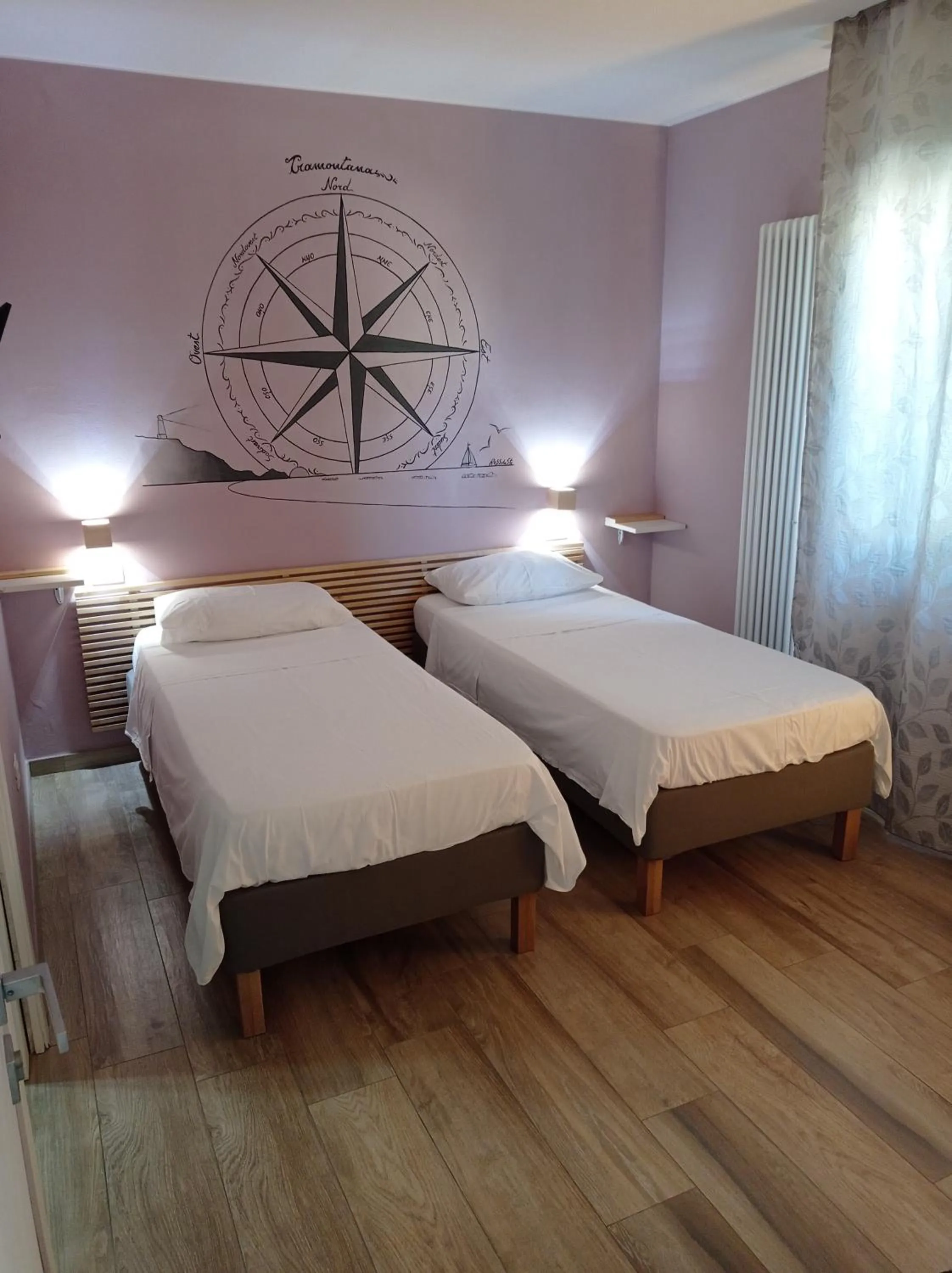 Photo of the whole room, Bed in Sweet Harbour PORTO - Affittacamere