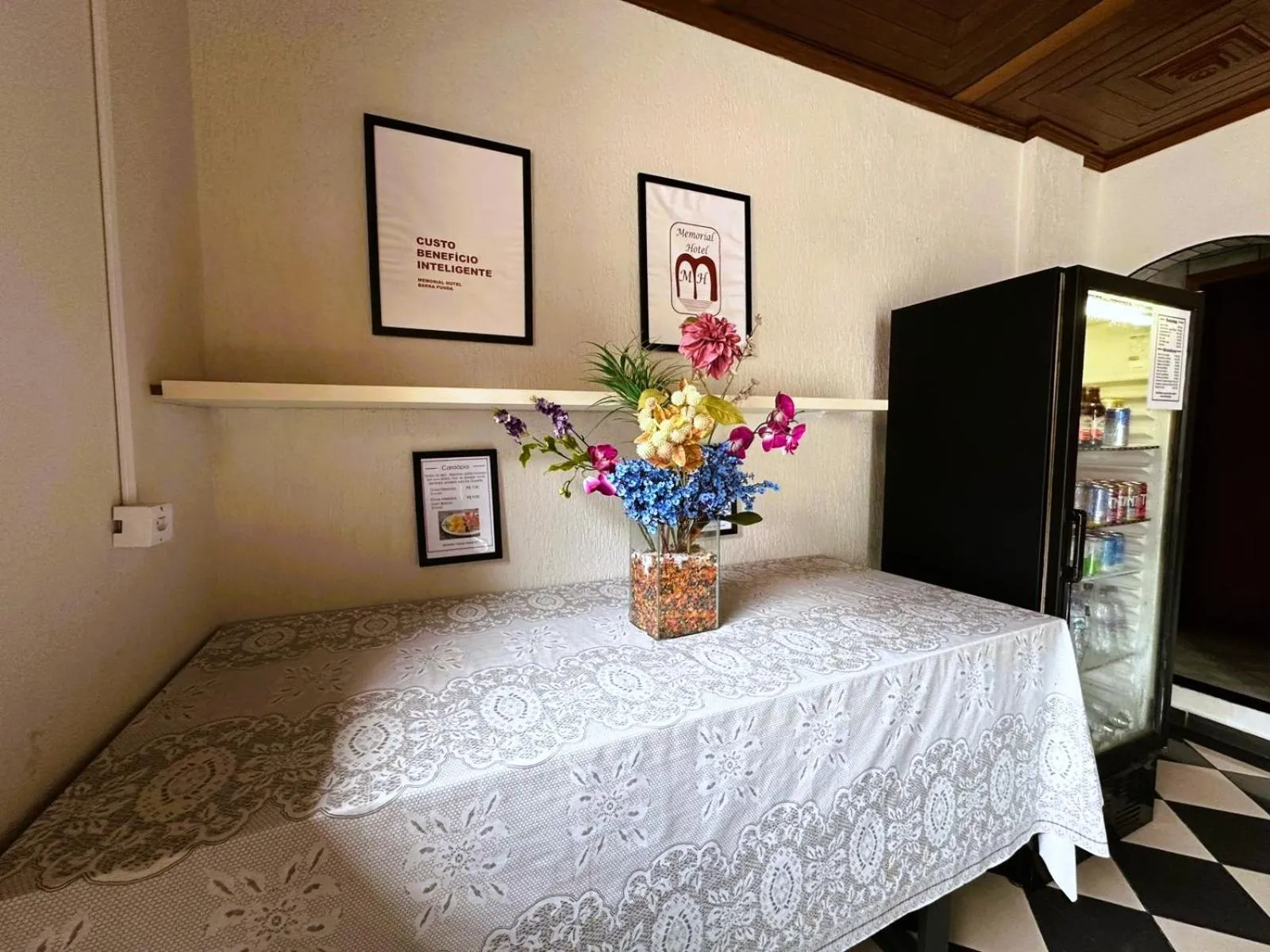 Lobby or reception, Bed in Memorial Hotel