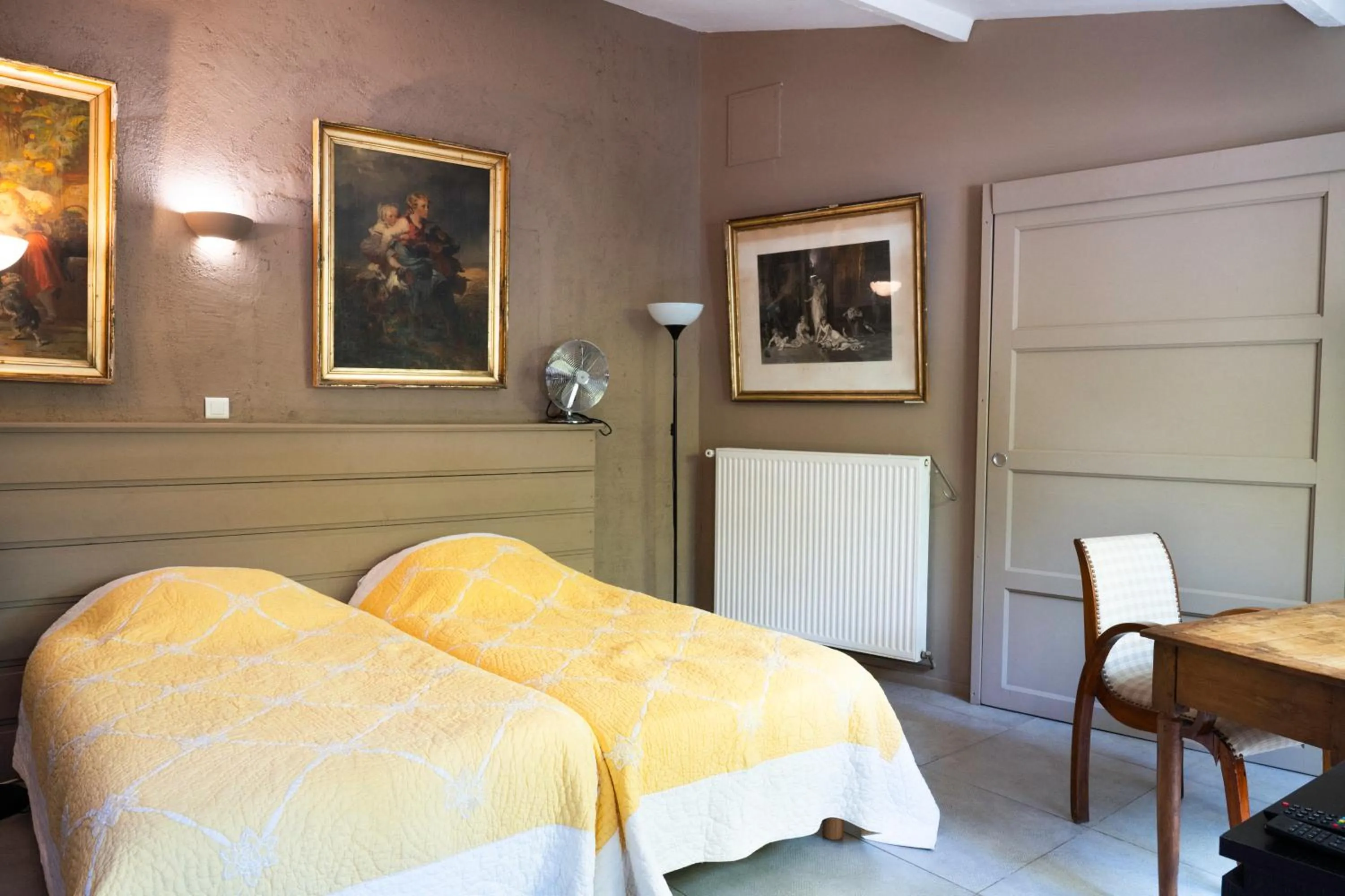 Bed in La Maison sur la Colline