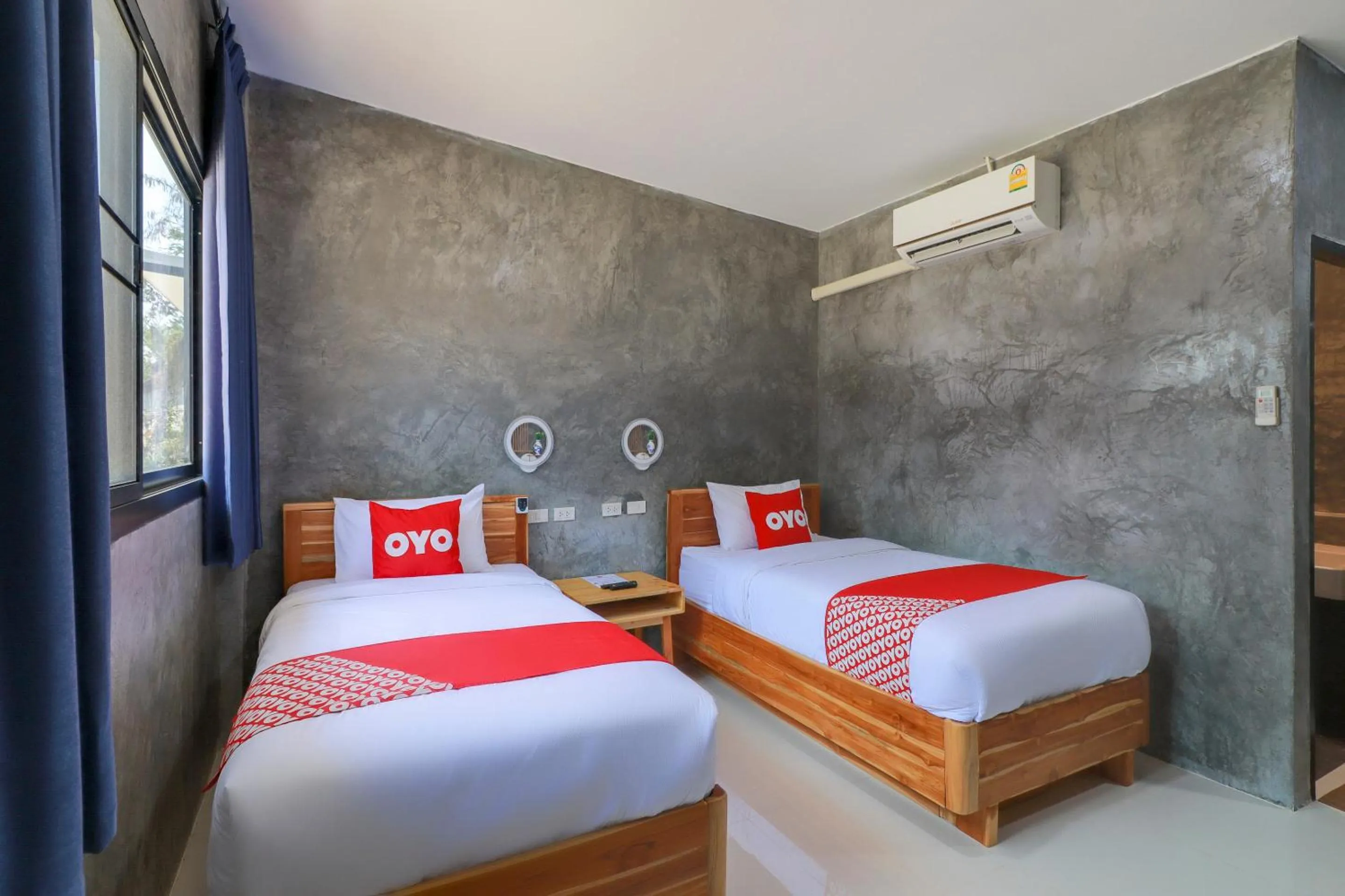 Bedroom, Bed in Ban Suan Lung Mike