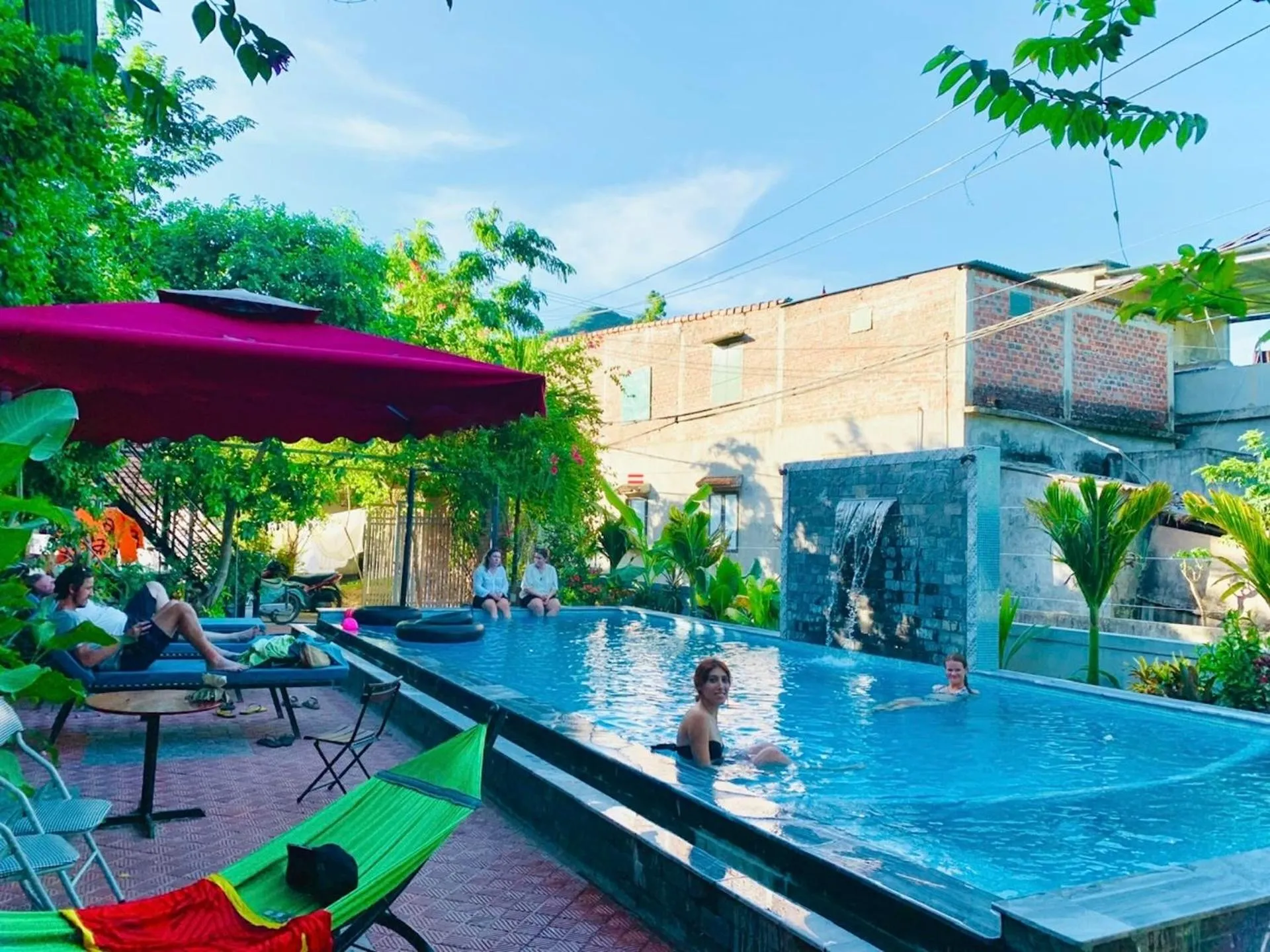 Swimming pool in Phong Nha An An Homestay