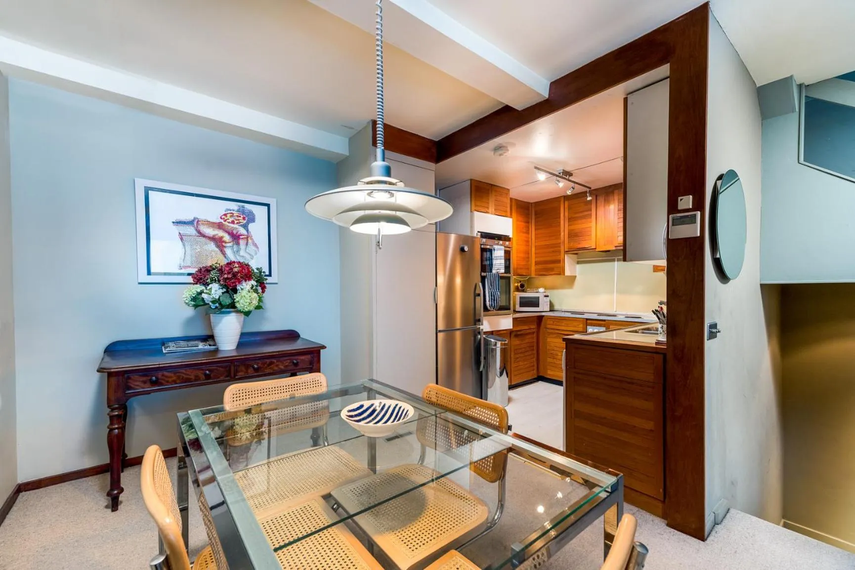 Dining area in Princes Gate Mews