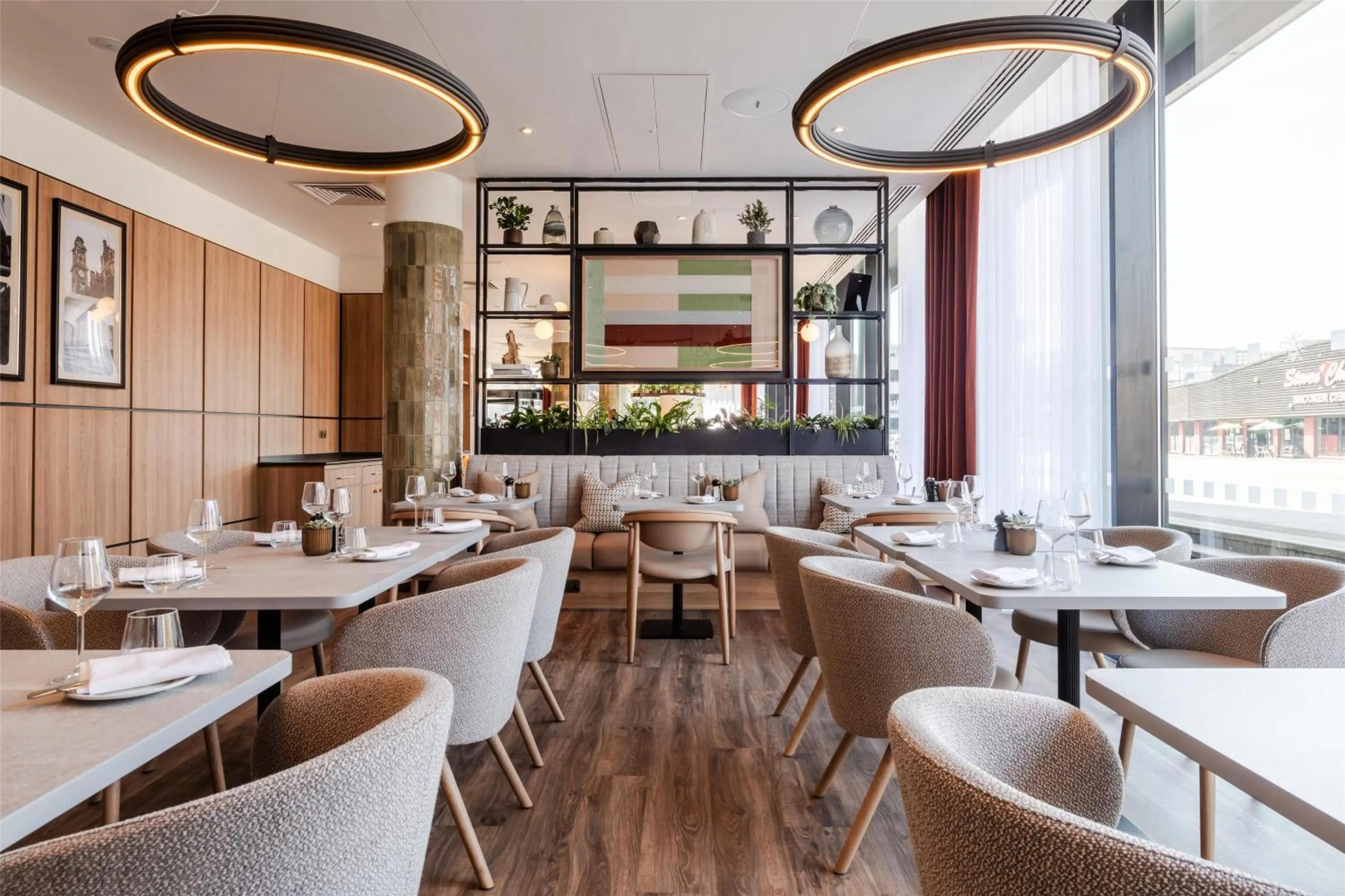 Restaurant/places to eat in Radisson Hotel Manchester City Centre, A Verified Net Zero Hotel