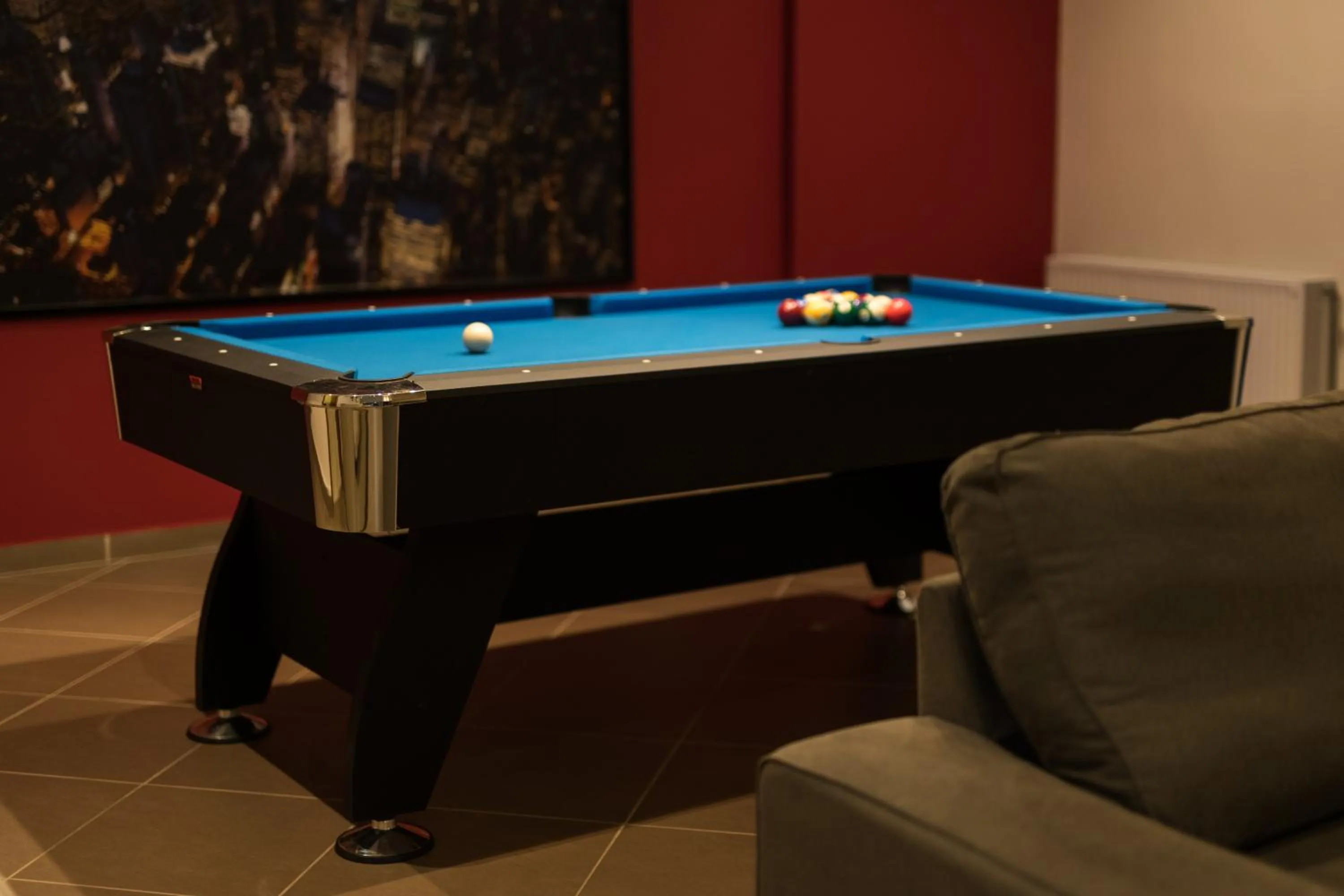 Billiard in Alexander Apartments Airport
