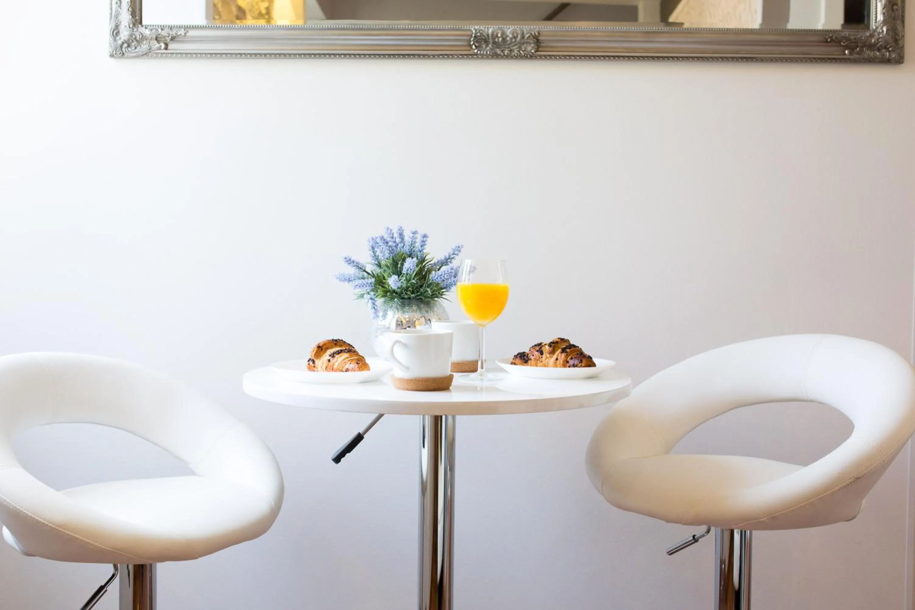 Dining area in Casa Arancia